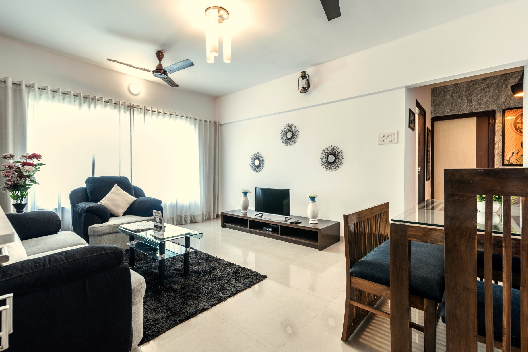 Homely 3 Bedroom Stay in Kandivali East