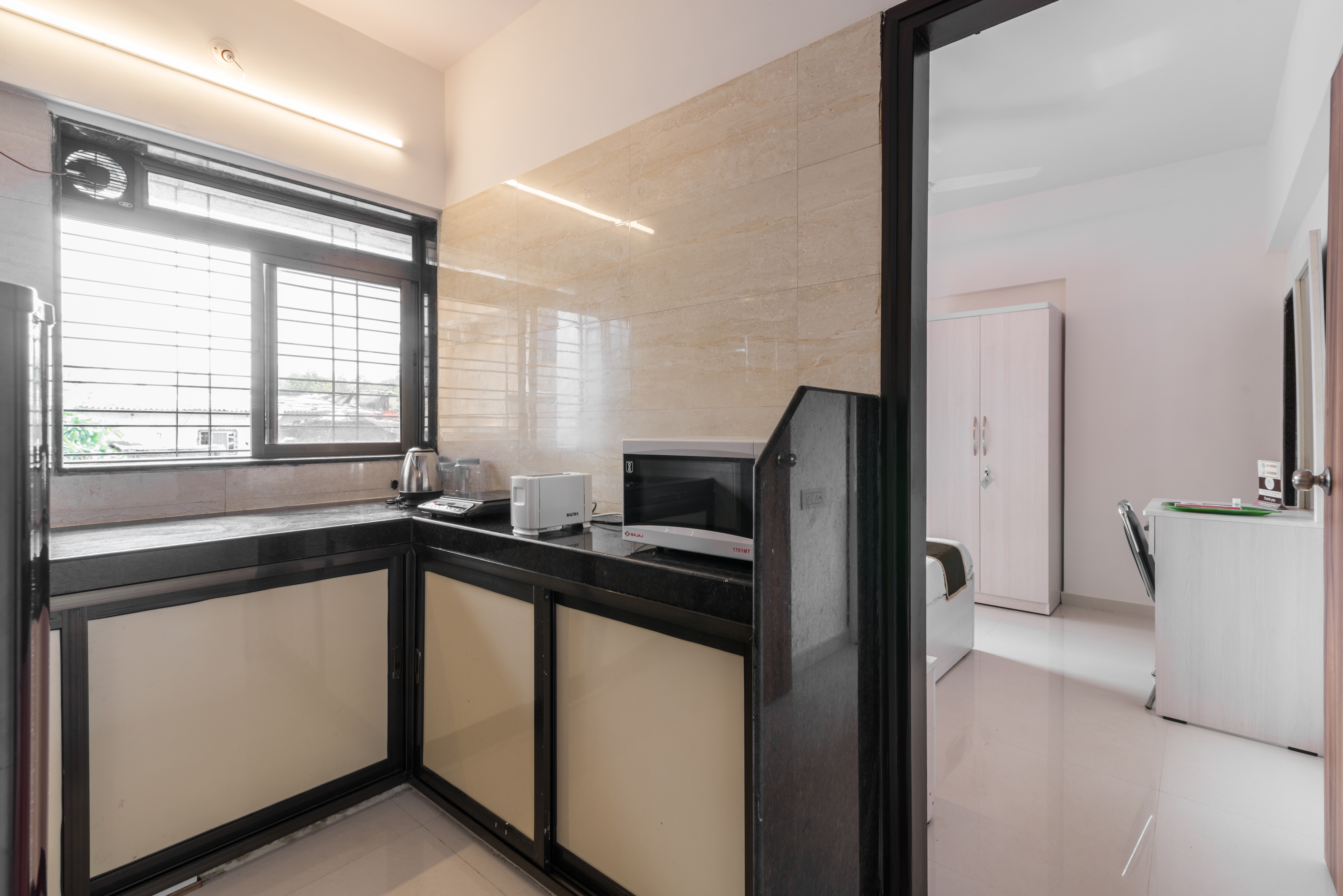 Classic 1 Bedroom Apartment in Borivali