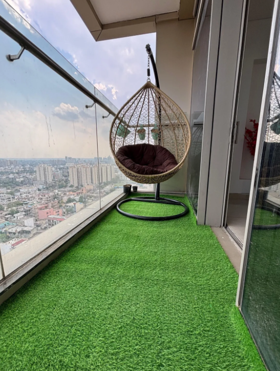 Studio Skyloft near Urbana