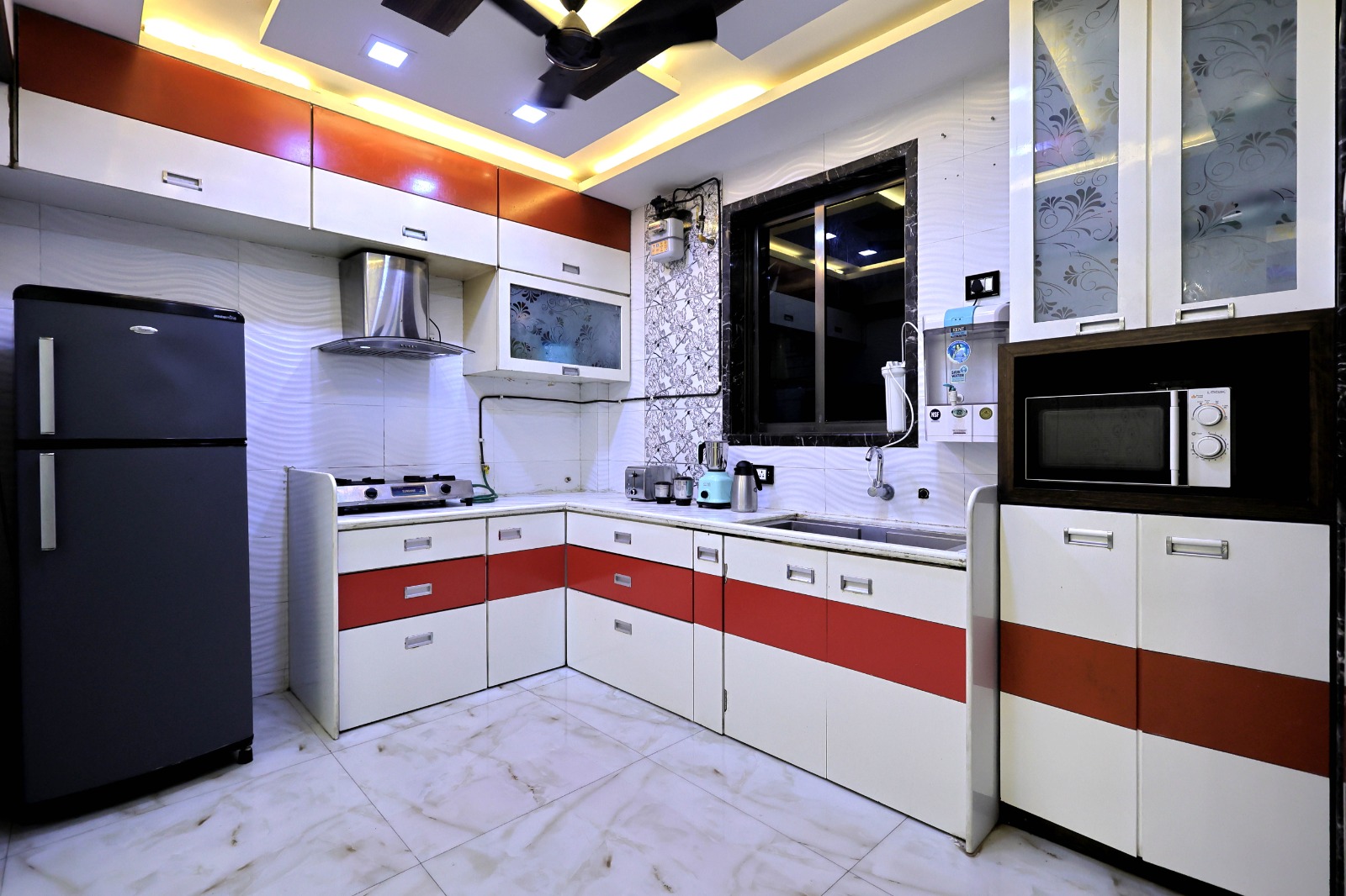 Luxurious 4 Bedroom Apartment in Gorai