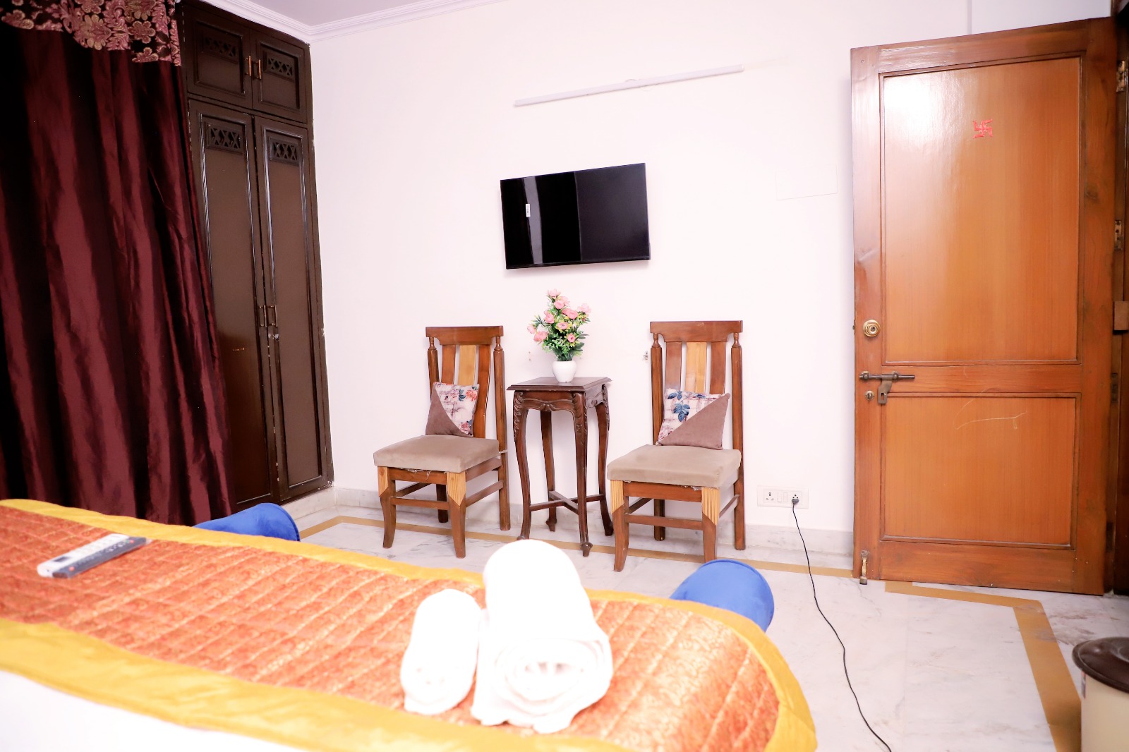 Spacious 1BHK for Professionals in Saket