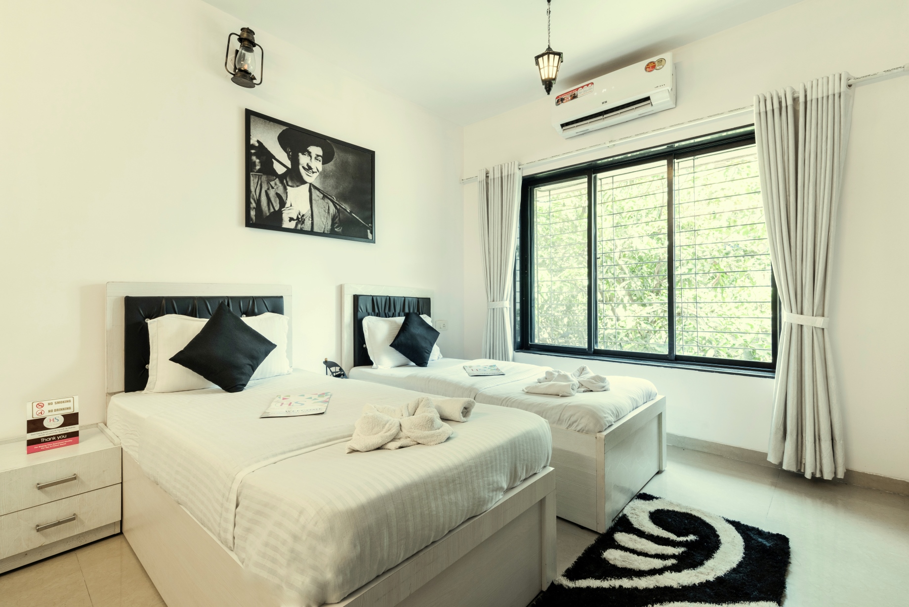 Homely 3 Bedroom Stay in Kandivali East