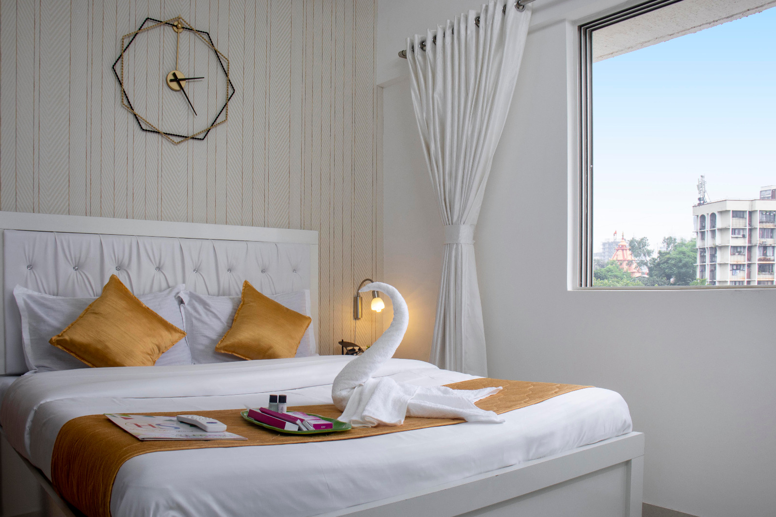 Royal 2 Bedroom Apartment in Malad East