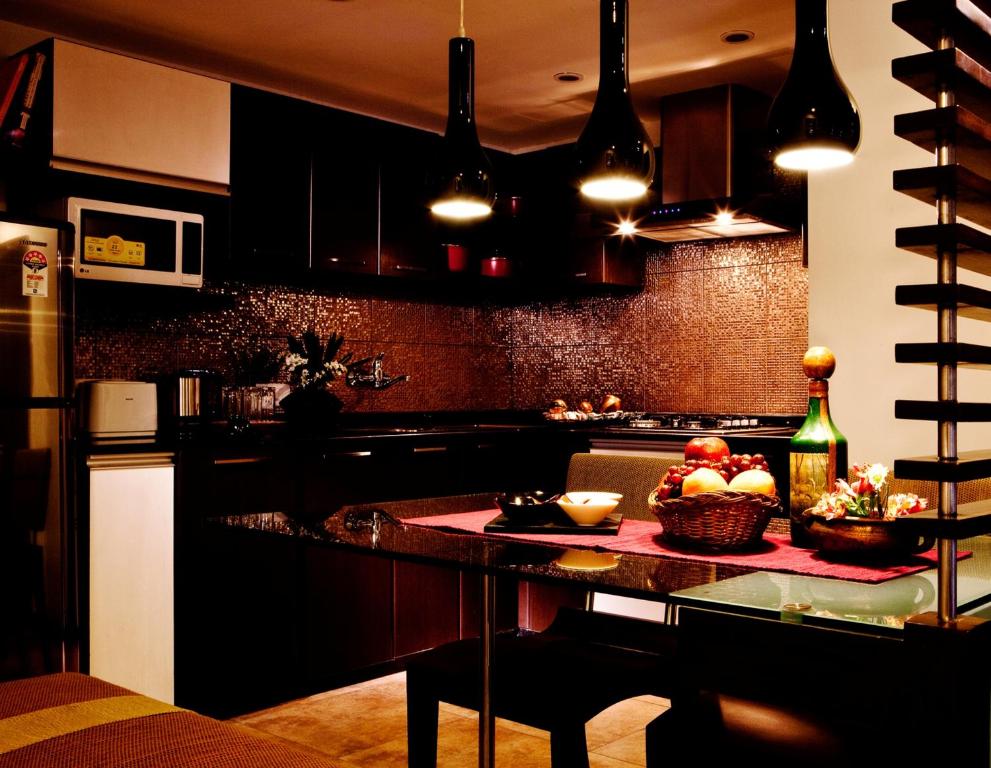 Luxury Noble Apartment near Langfold Garden