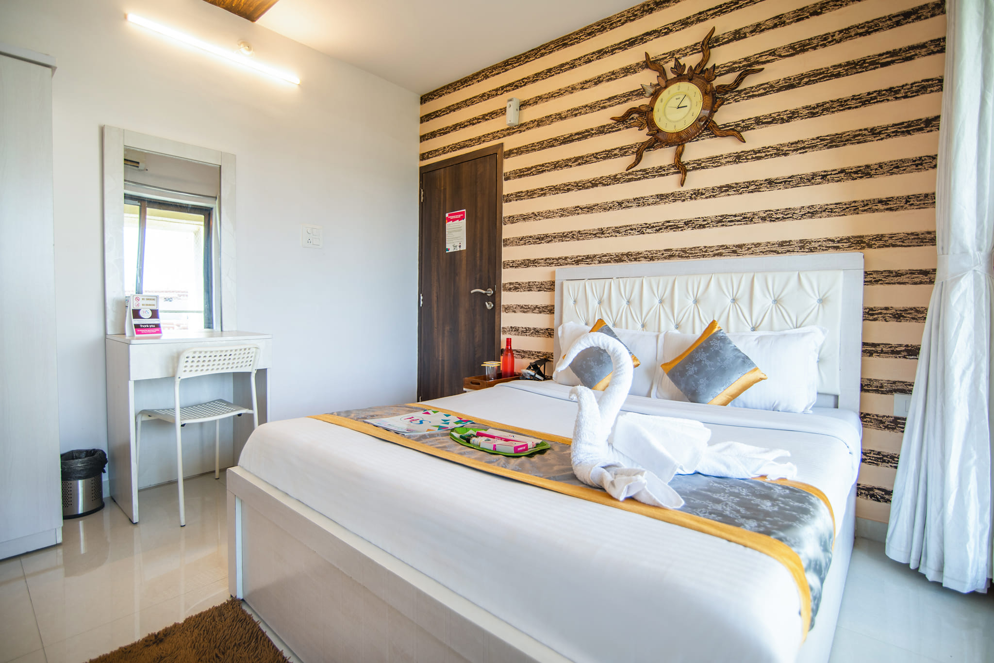 3 BR Serviced Apartment @ Santacruz East