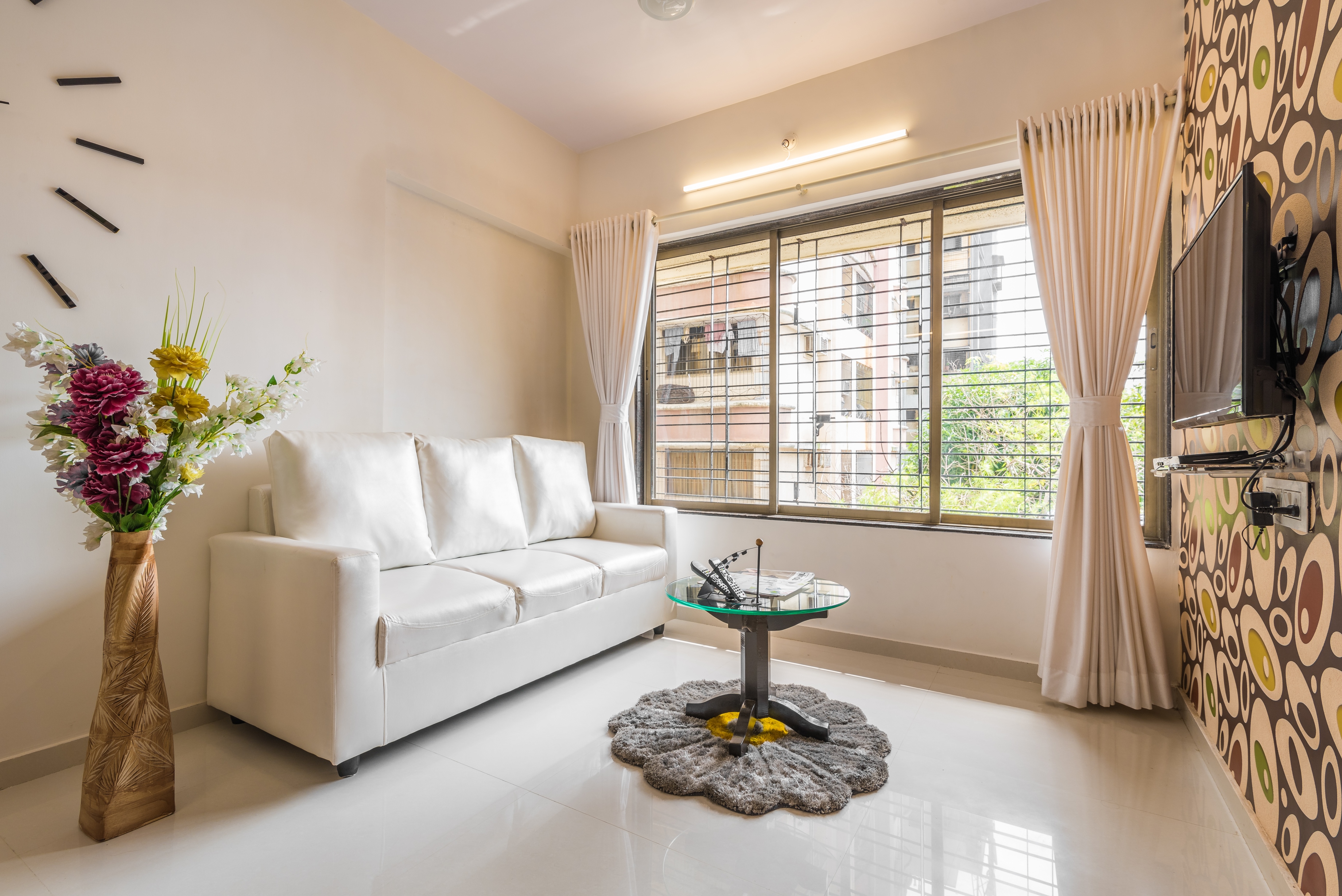 Classic 1 Bedroom Apartment in Borivali