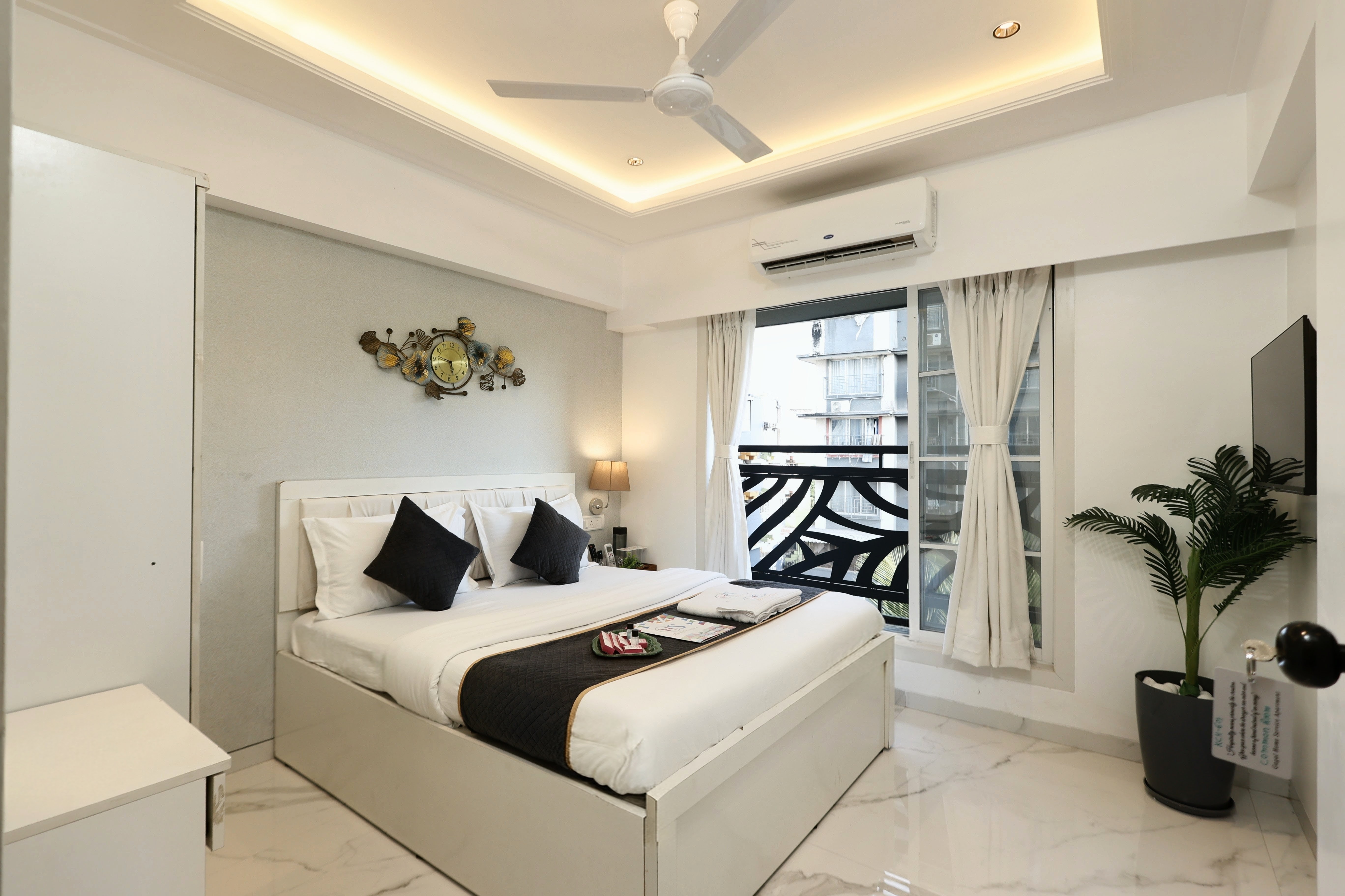 Premier 2 Bedroom Apartment in Andheri East