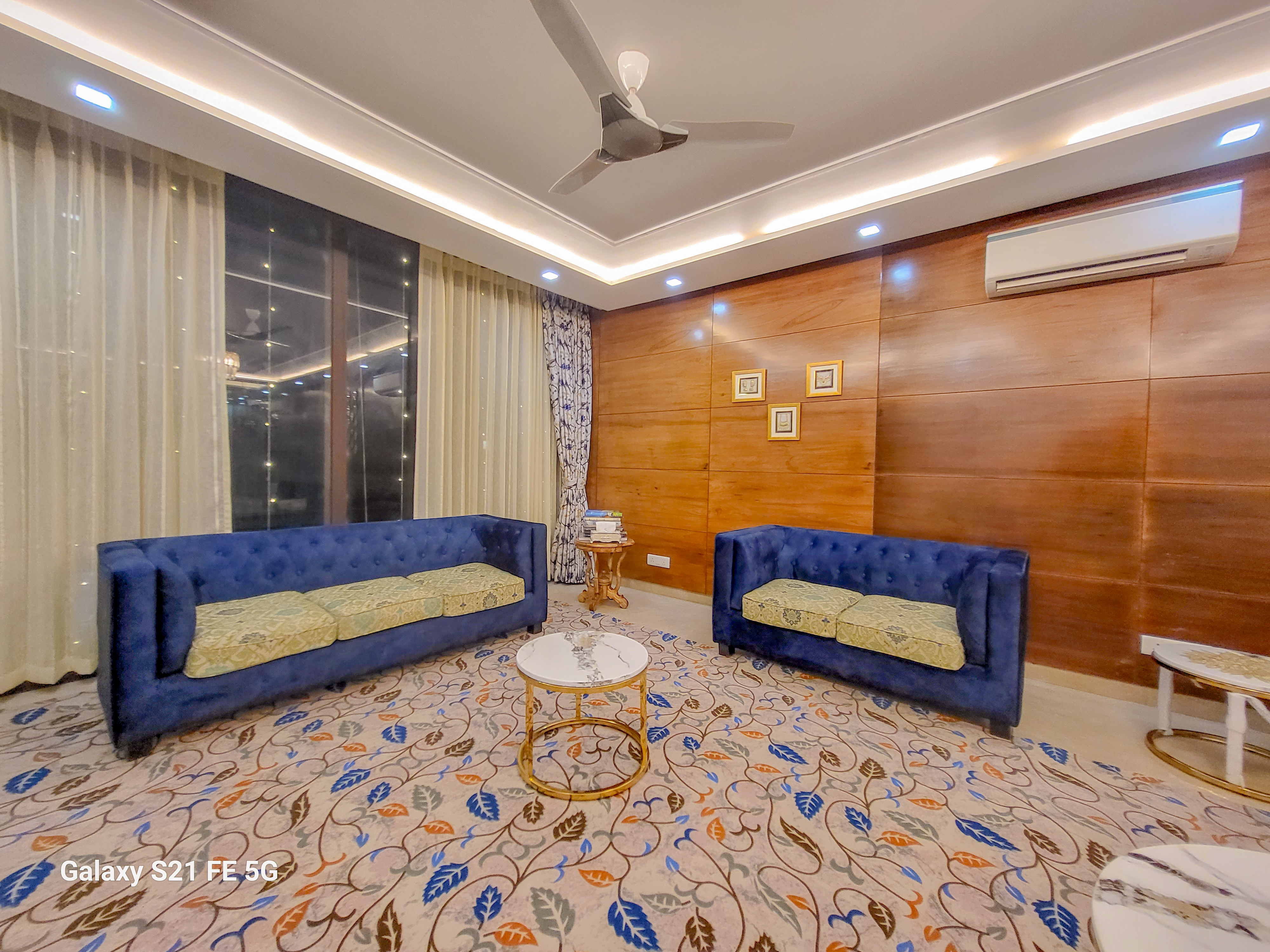 Premium 4 Bedroom Apartment in DLF Phase 1