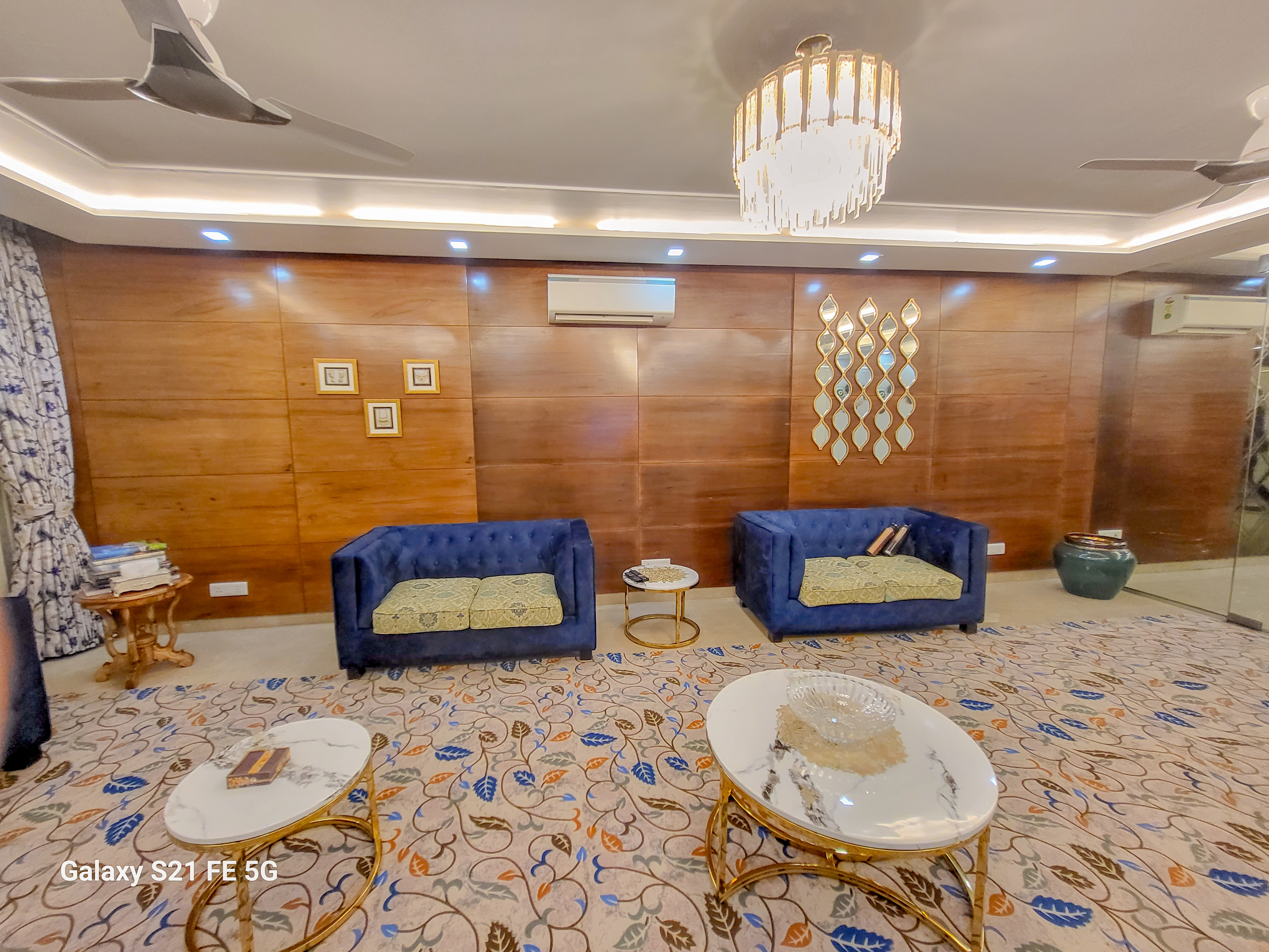 Premium 4 Bedroom Apartment in DLF Phase 1