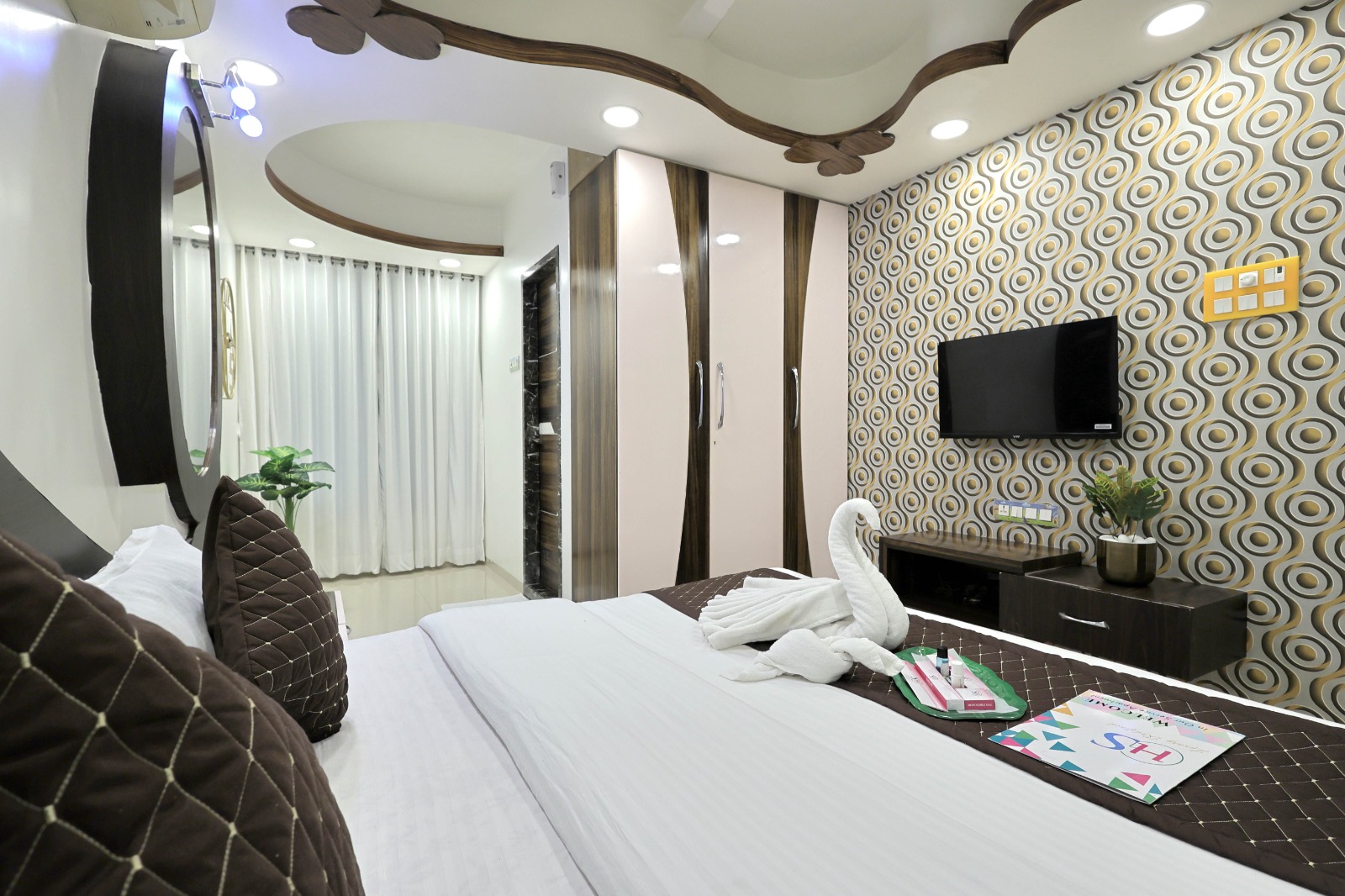 Luxurious 4 Bedroom Apartment in Gorai
