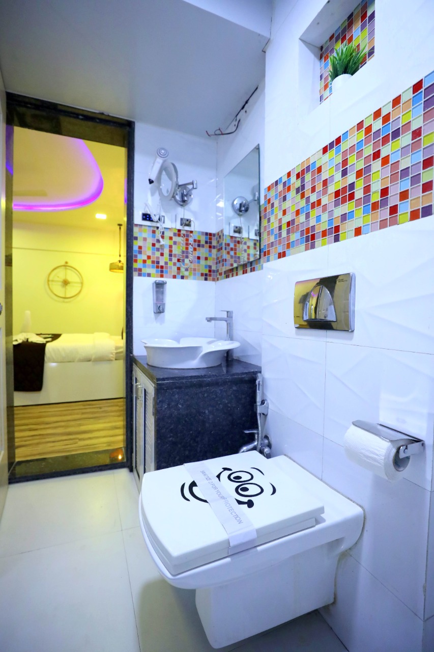 4 Bedroom Exotic Villa with Swimming Pool in Asha Nagar Kandivali