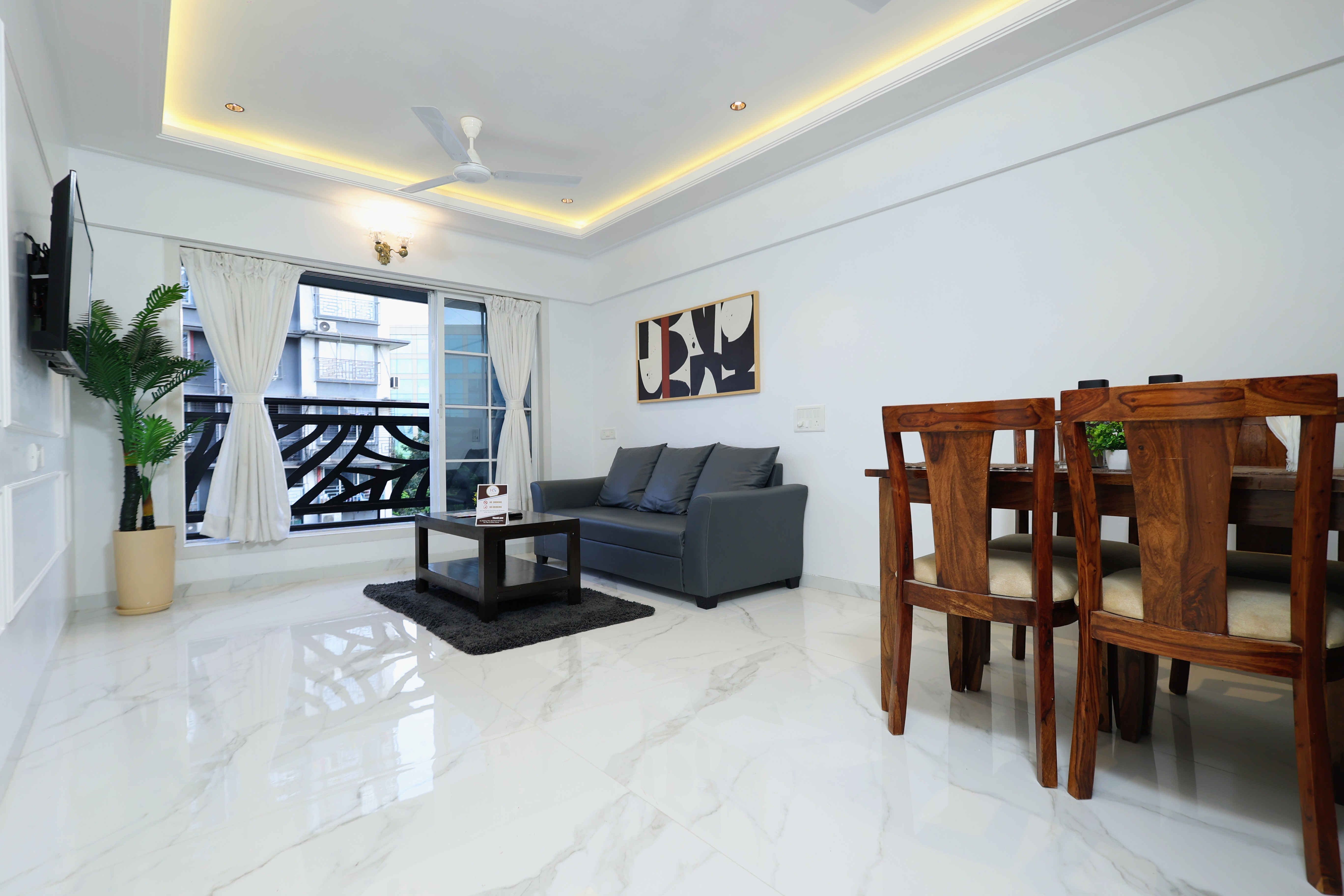 Premier 2 Bedroom Apartment in Andheri East