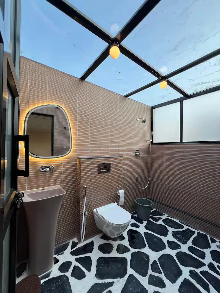 Studio Apartment with Terrace in Meera Nagar