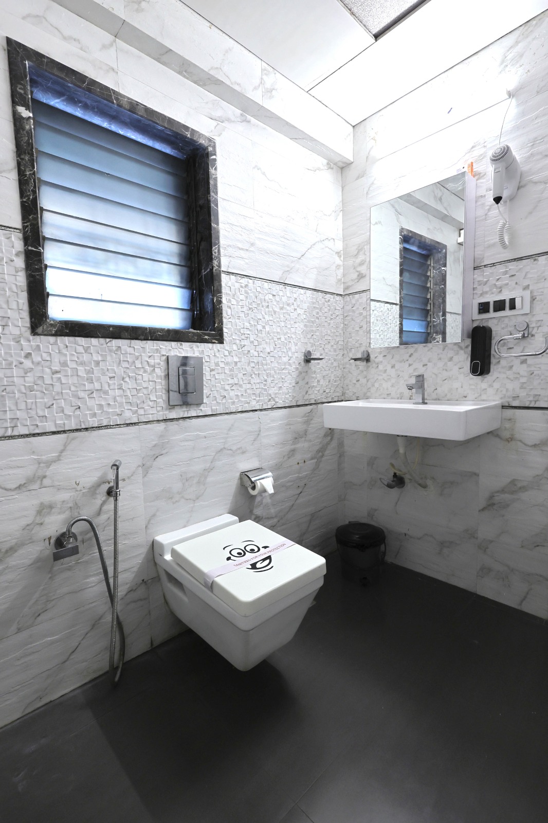 Luxurious 4 Bedroom Apartment in Gorai