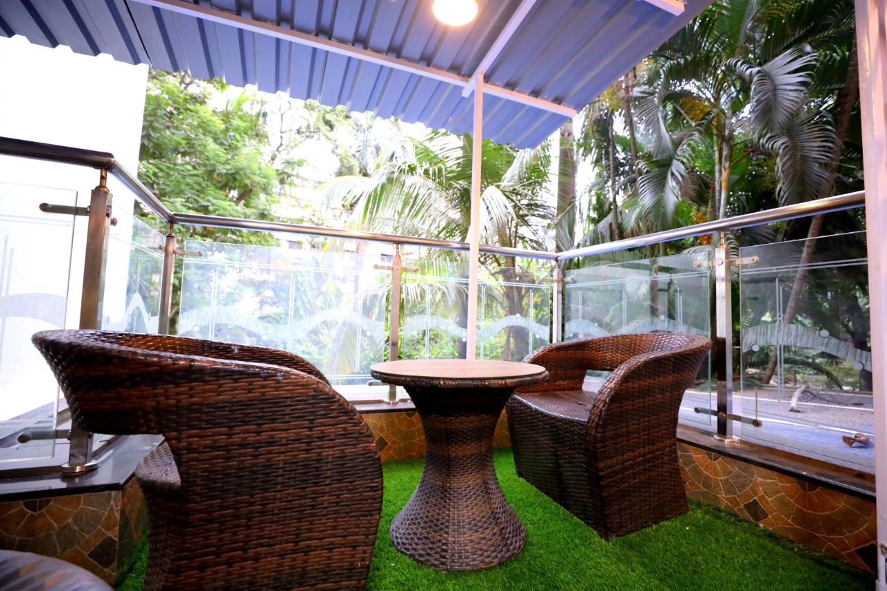 4 Bedroom Exotic Villa with Swimming Pool in Asha Nagar Kandivali