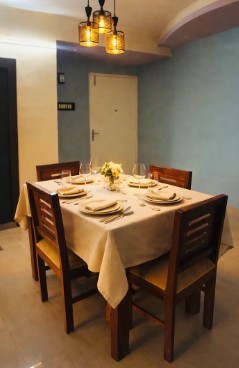 3 Bedroom Serviced Apartment in Chinar Park