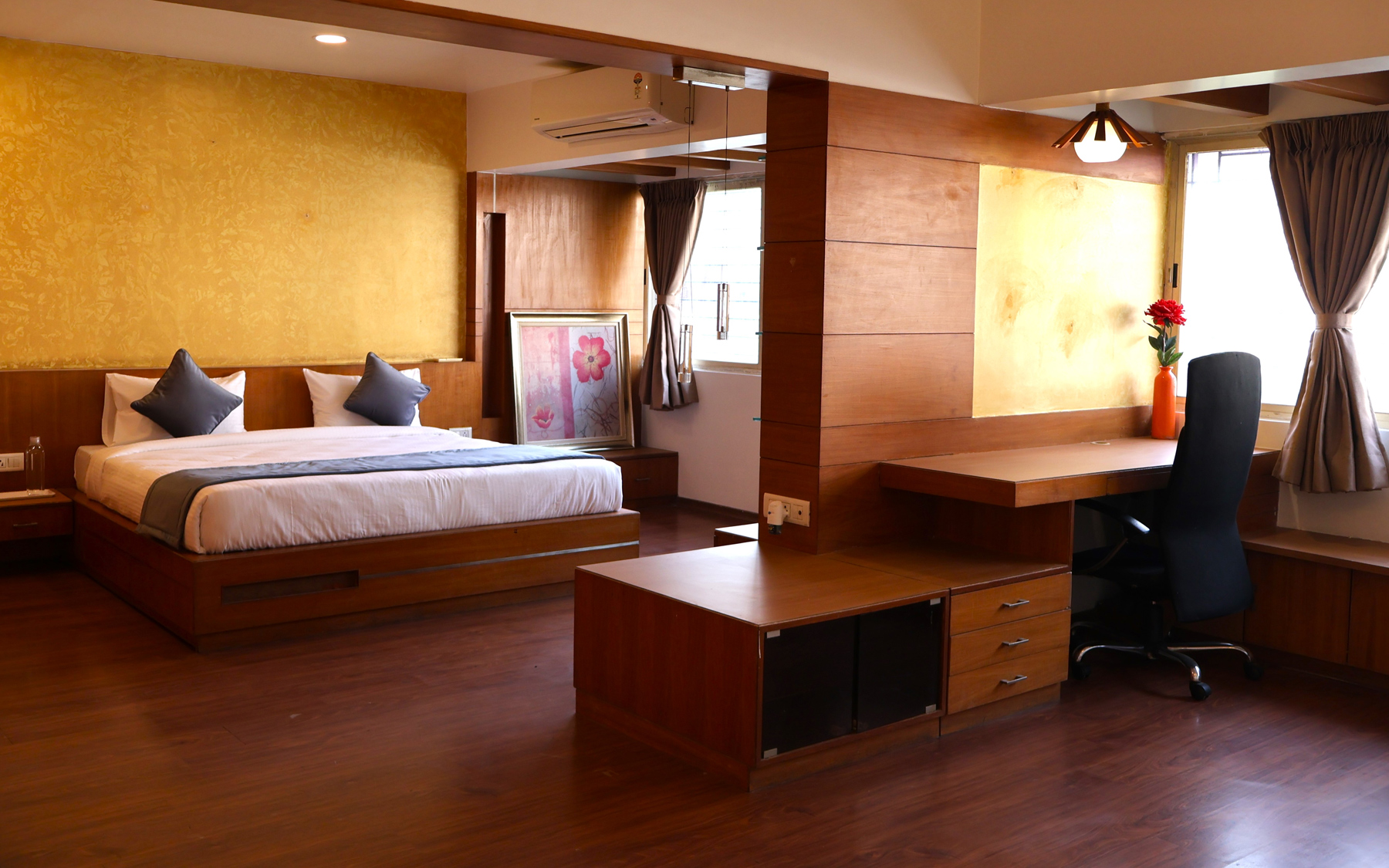 Leisure Stays in Ashok Nagar