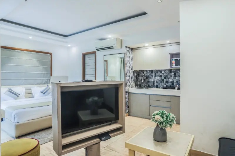 Premium Studio Apartment in Safdarjunj