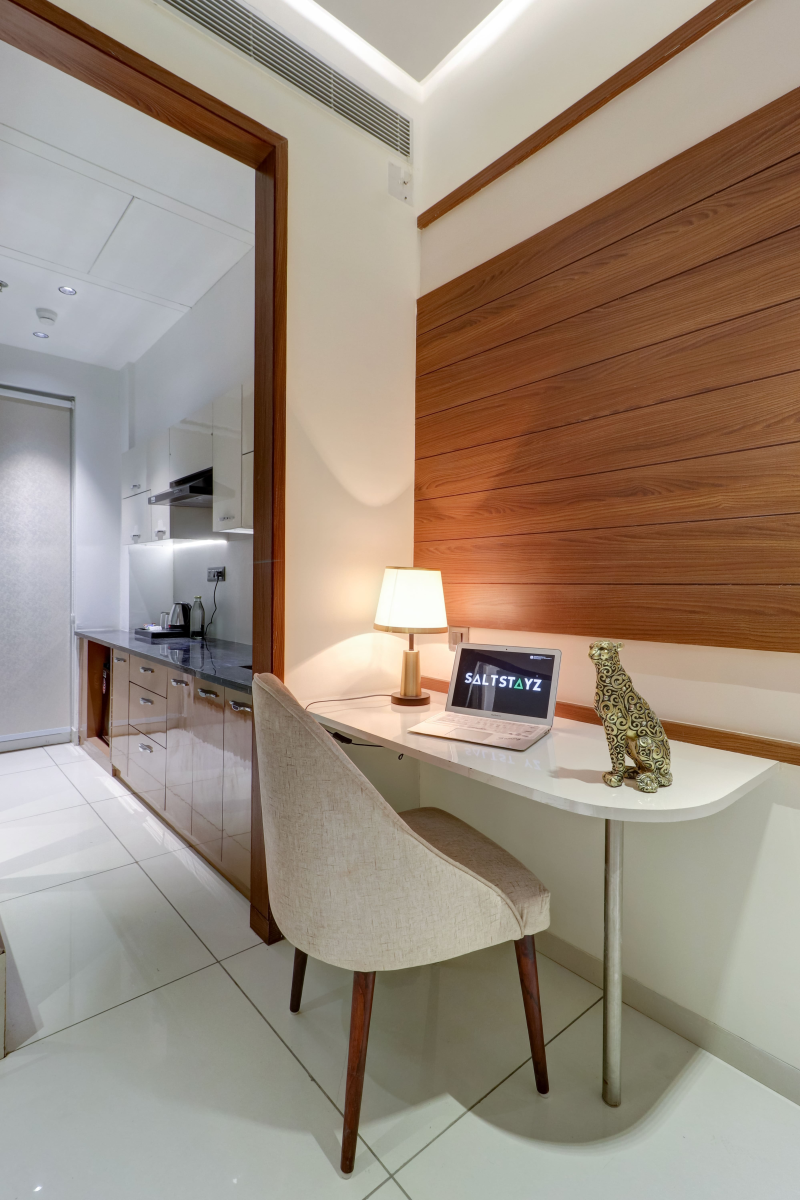 Fully Furnished 1 Bedroom Apartment