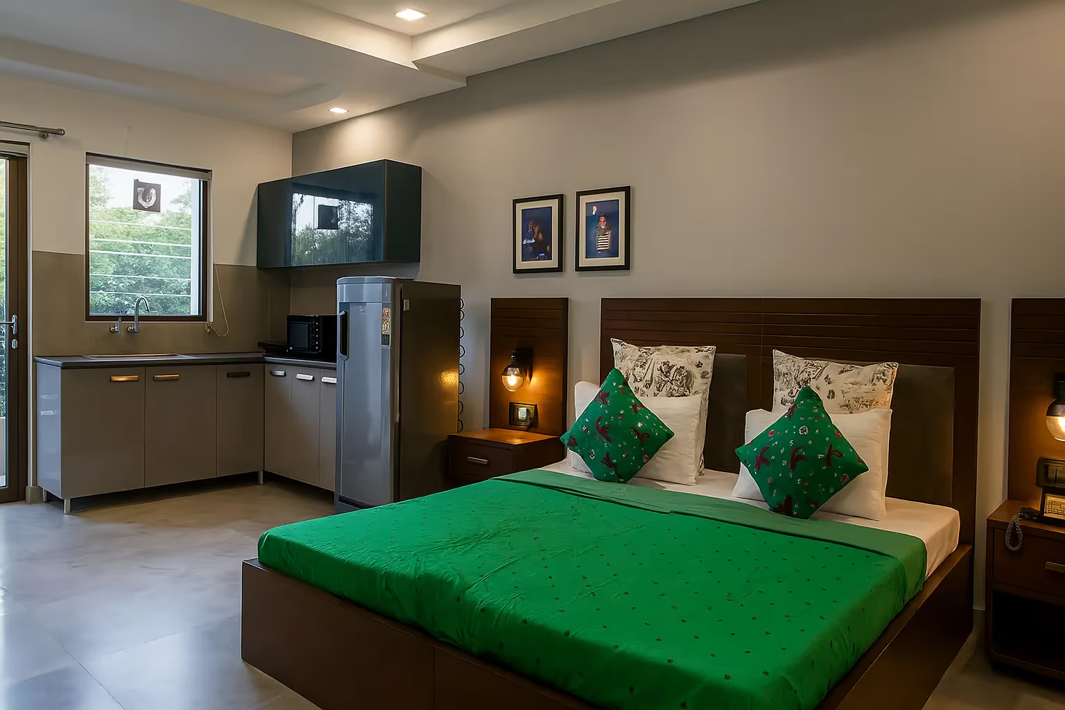 Comforable Studio Apartment near Gallleria Market