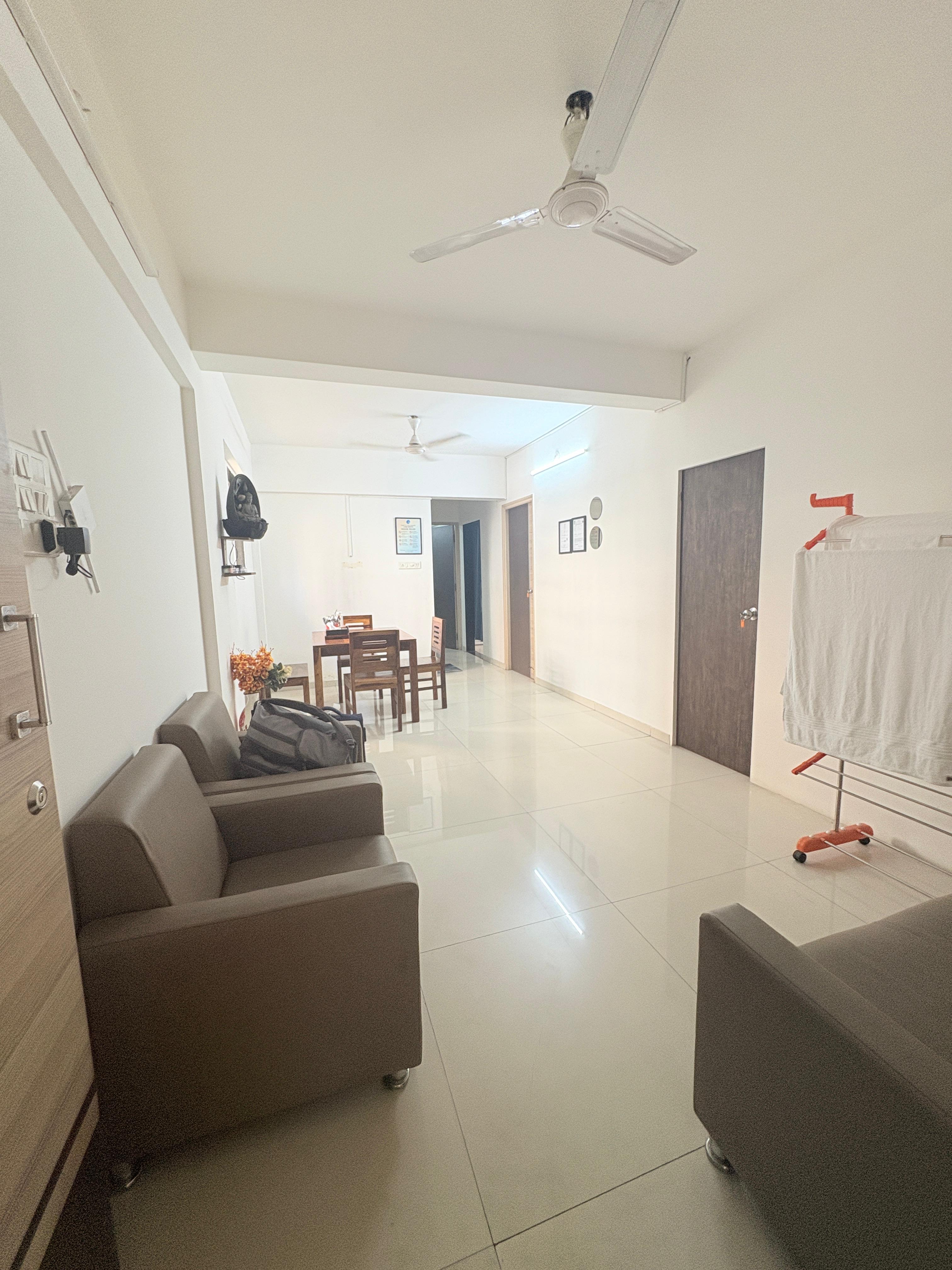 Spacious 3 Bedroom Apartment near Powai