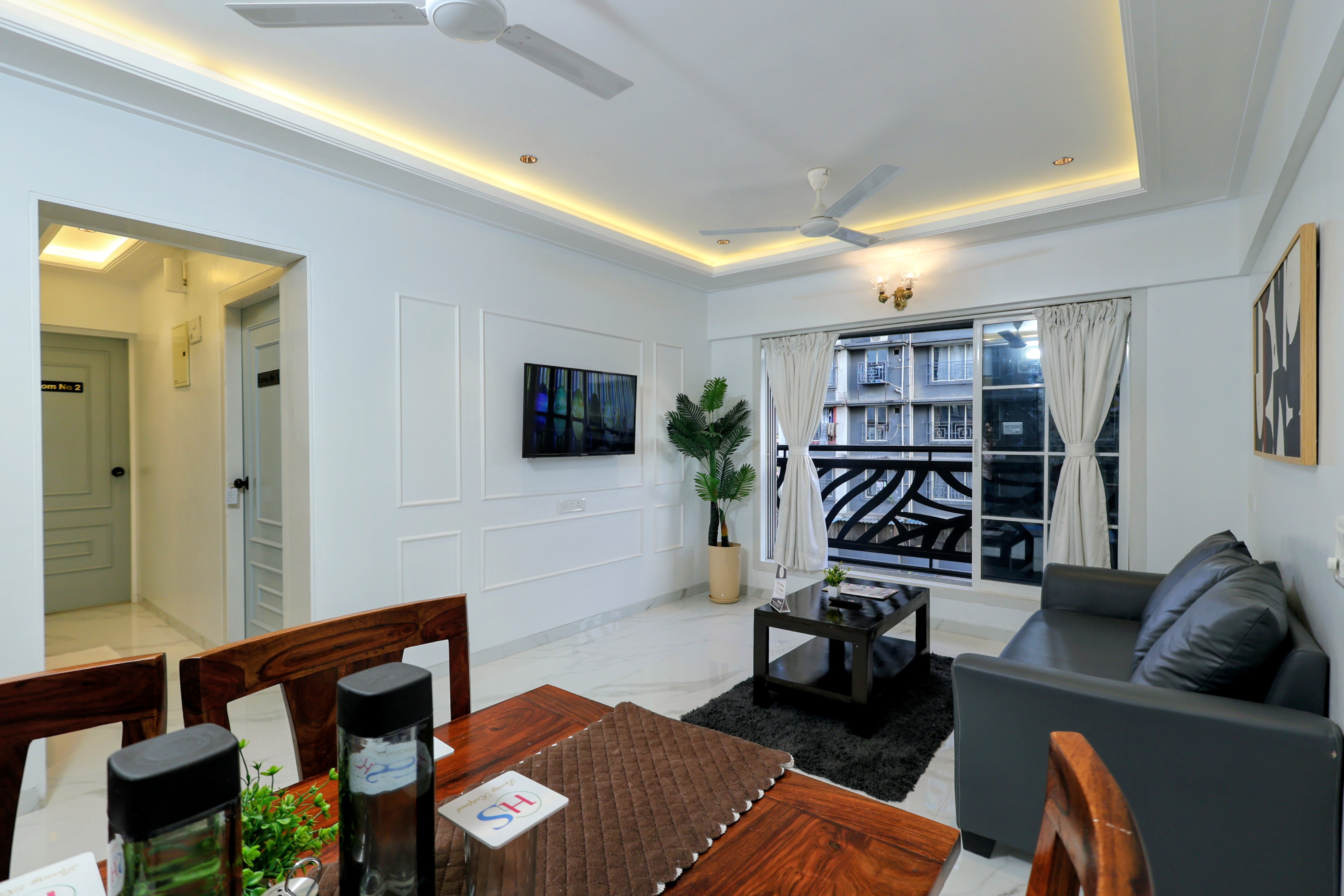 Premier 2 Bedroom Apartment in Andheri East