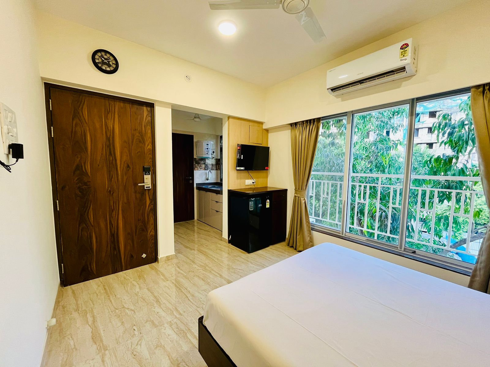 Spacious Serviced Apartments @ Malad West