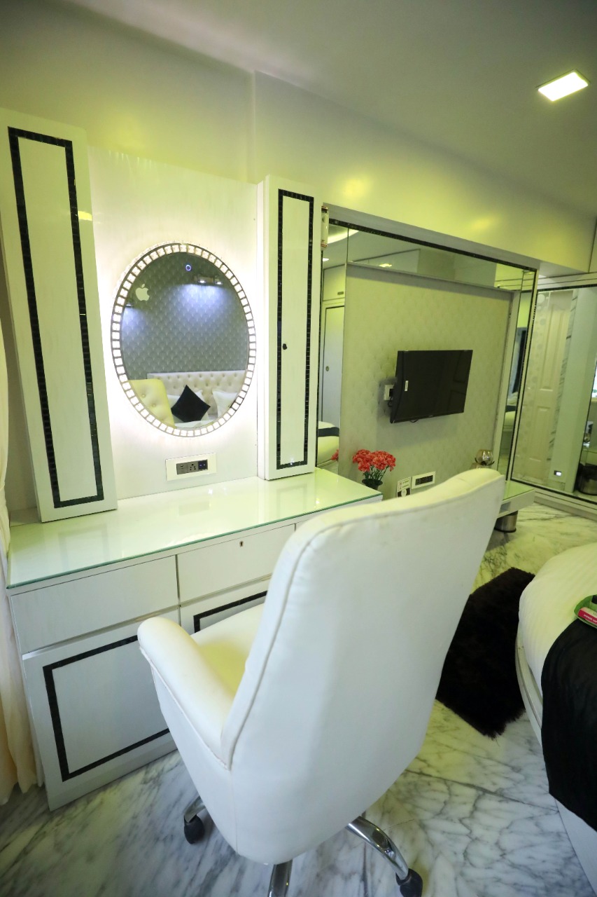 4 Bedroom Exotic Villa with Swimming Pool in Asha Nagar Kandivali