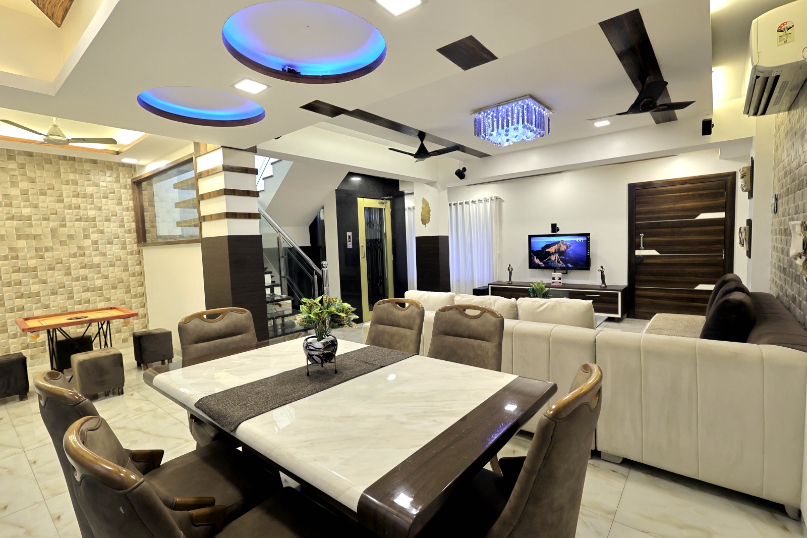 Luxurious 4 Bedroom Apartment in Gorai