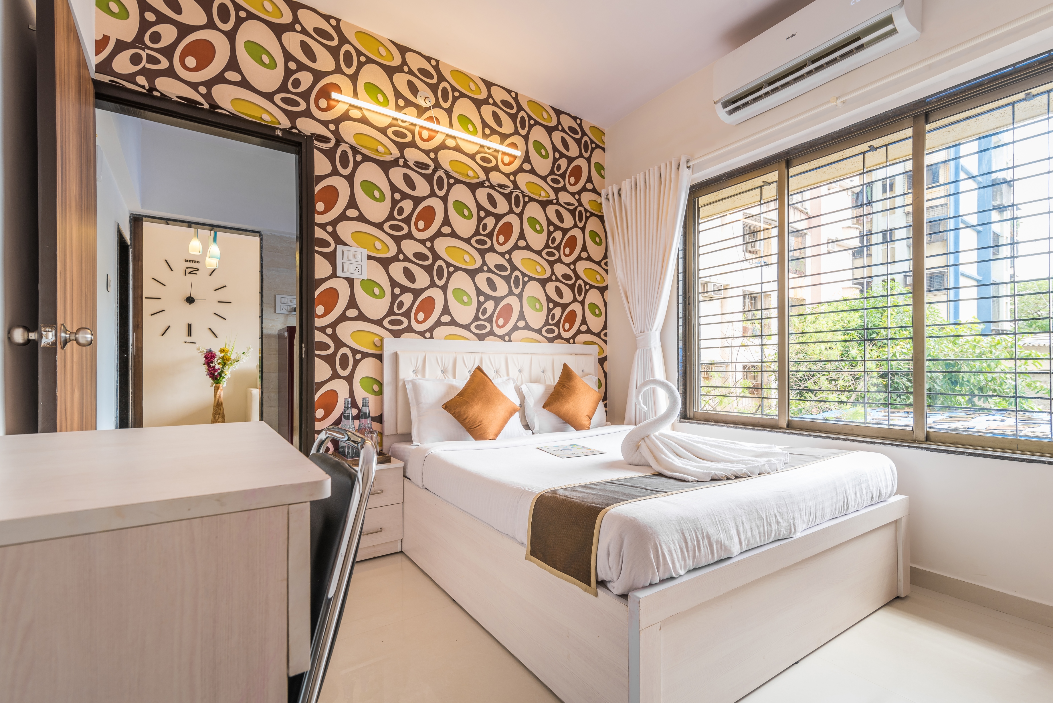 Classic 1 Bedroom Apartment in Borivali