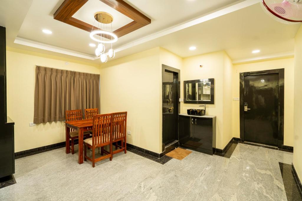 Royal 3 Bedroom Apartment in Gachibowli