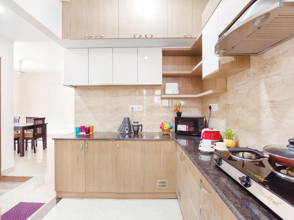 Elite 1 Bedroom Apartment in Adyar