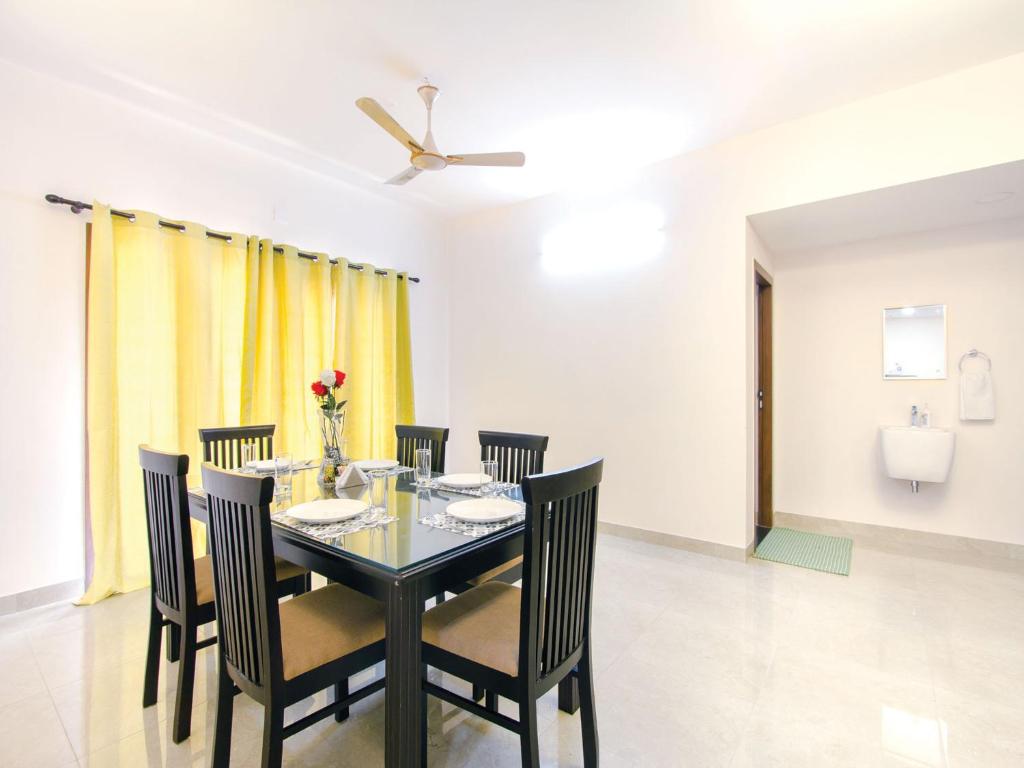 Elite 1 Bedroom Apartment in Adyar