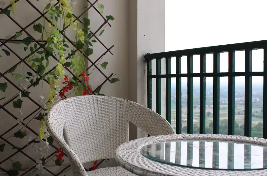 Elegant 1 Bedroom Apartment
