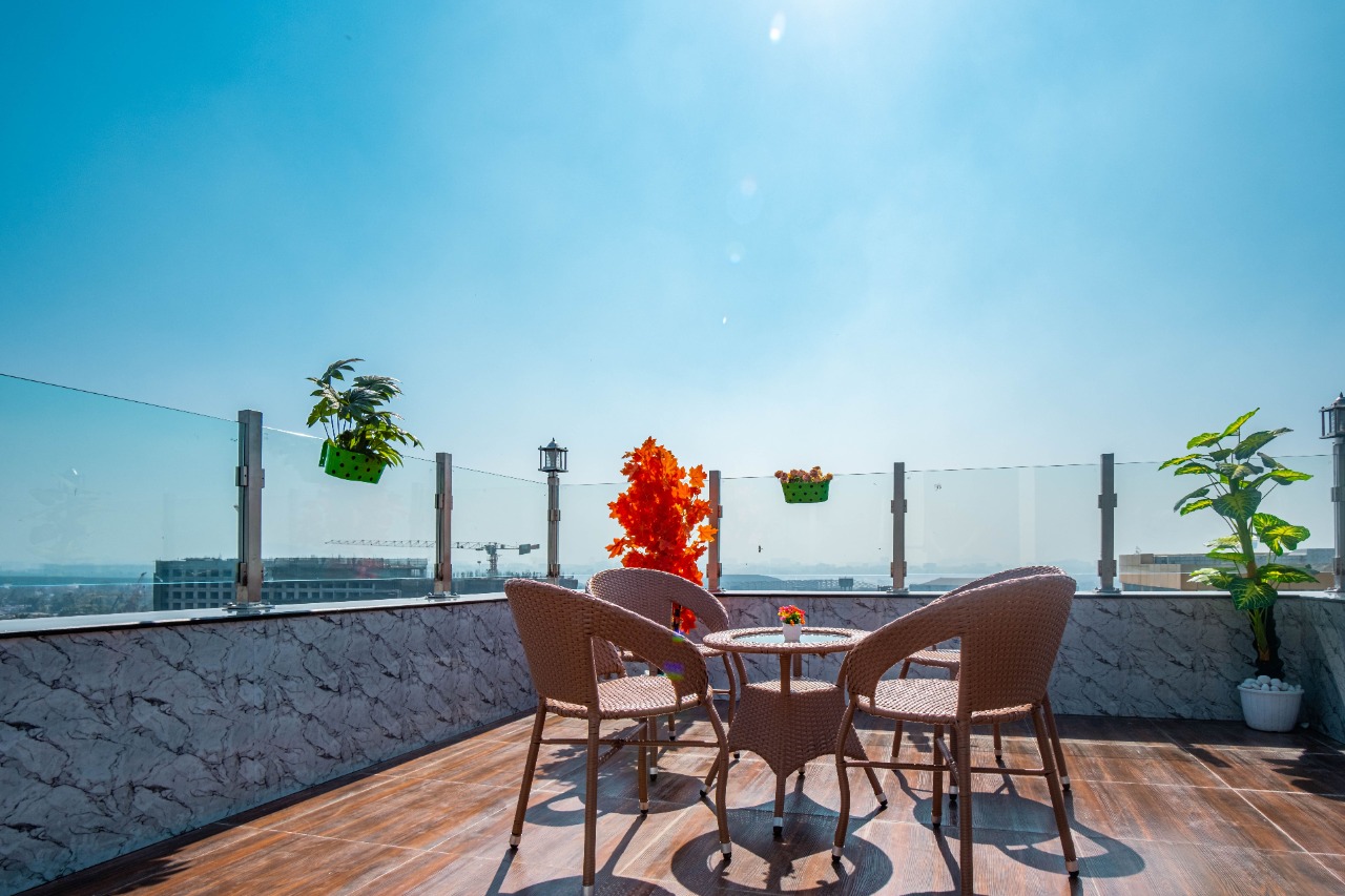 3 Bedroom Duplex Serviced apartment in Andheri