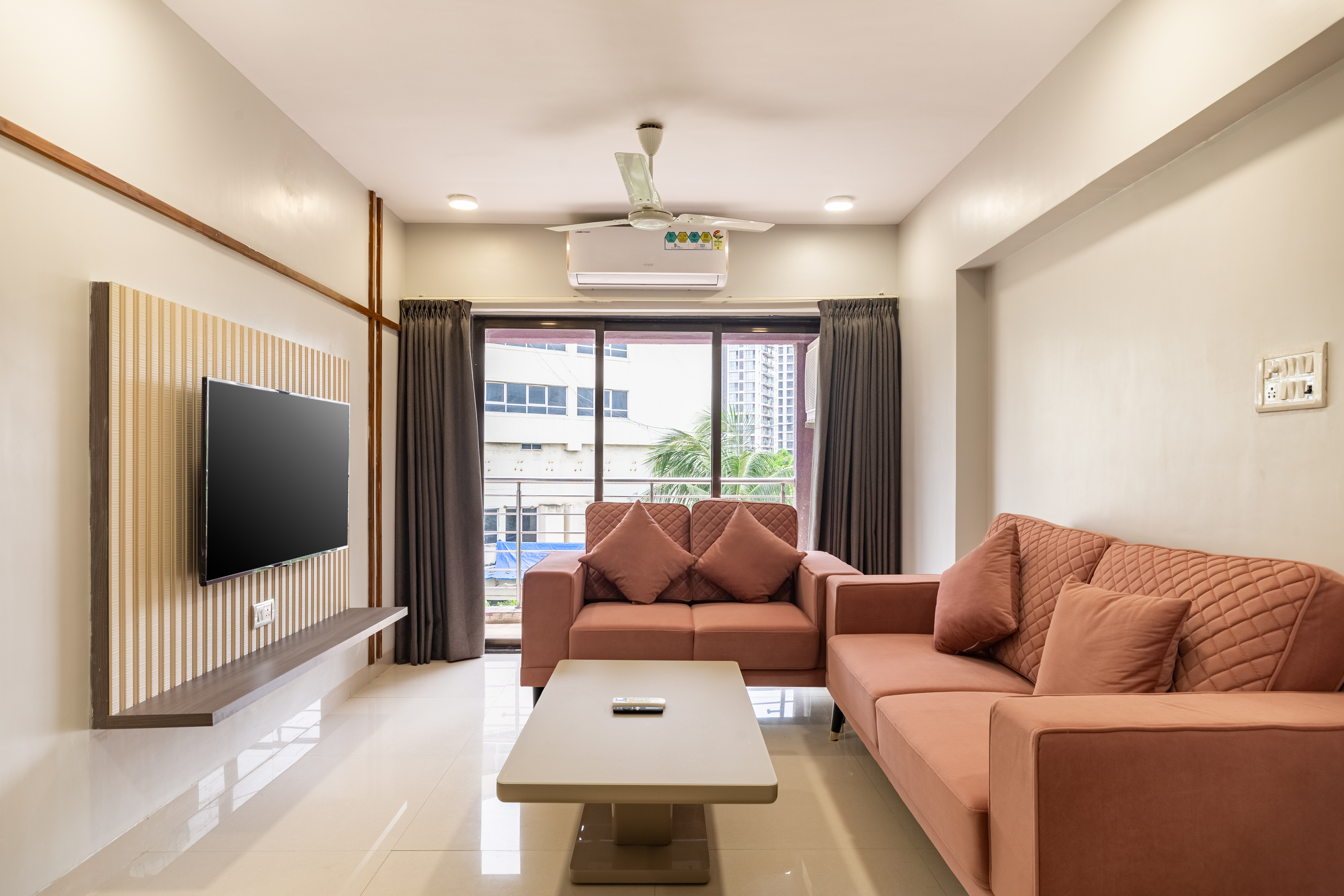 Refined 2 Bedroom Apartment near BKC