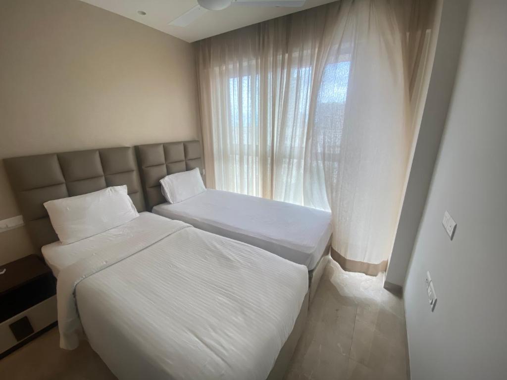 Royal Residences in Hiranandani