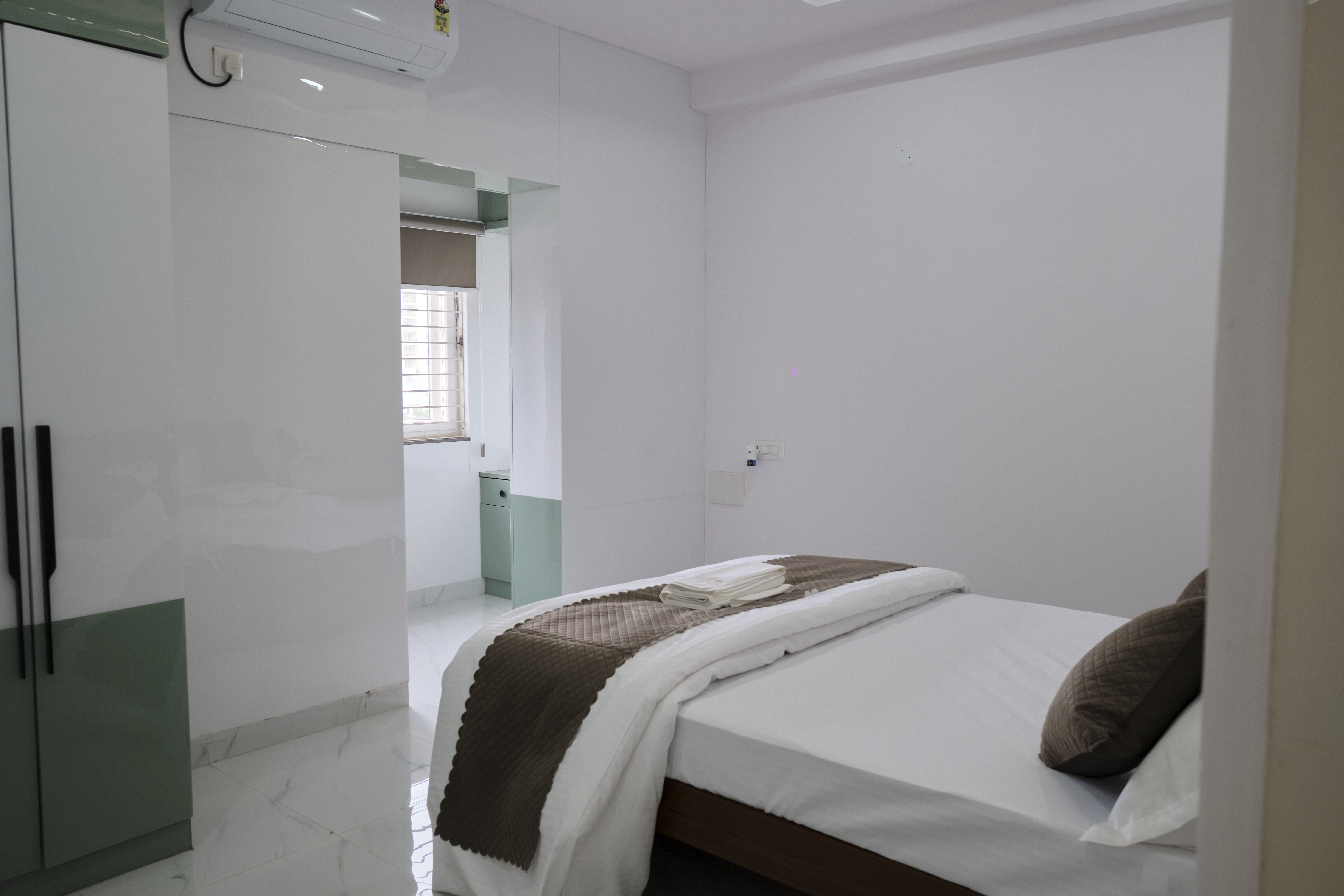 3 BR Classic Serviced Apt @ Kondapur