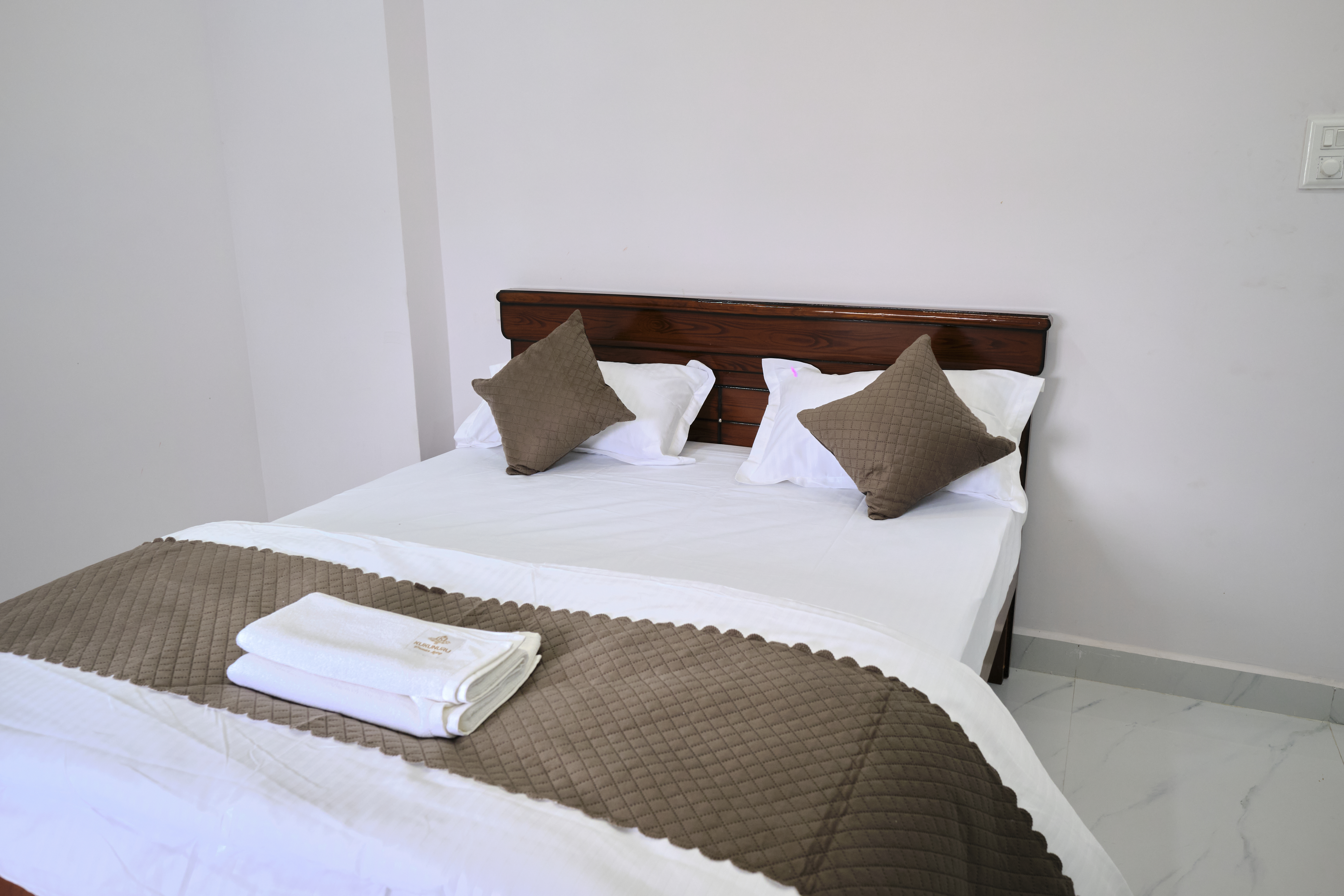 3 BR Classic Serviced Apt @ Kondapur