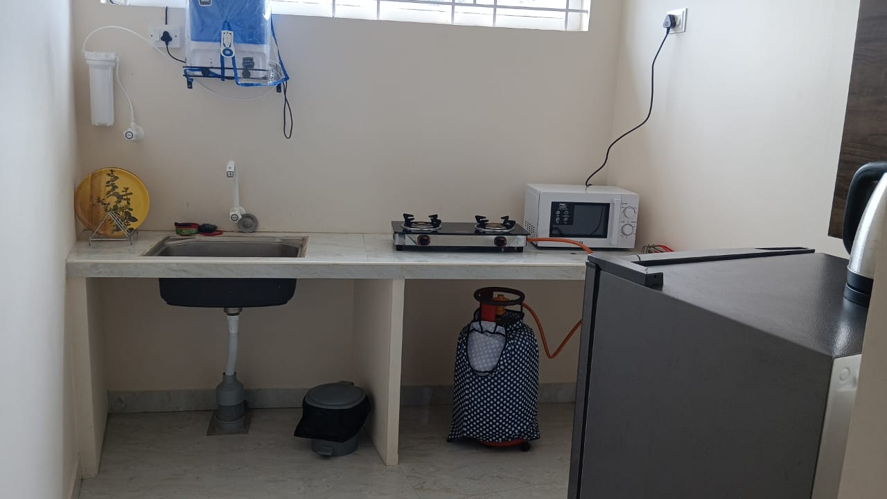 Lakeview Apartments near Race Course