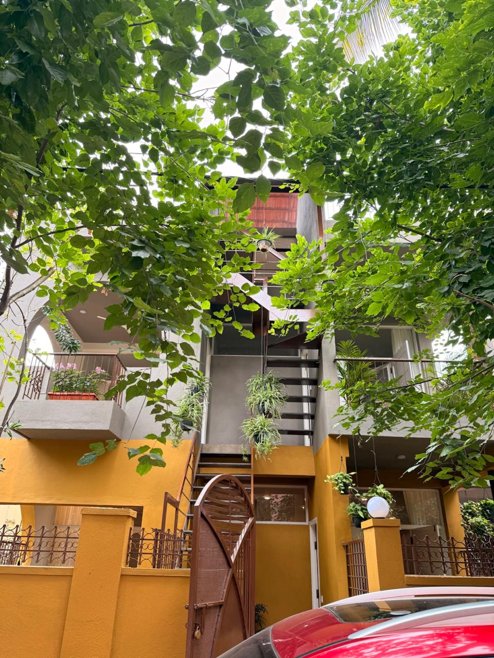Executive Studio Apartment in Indiranagar