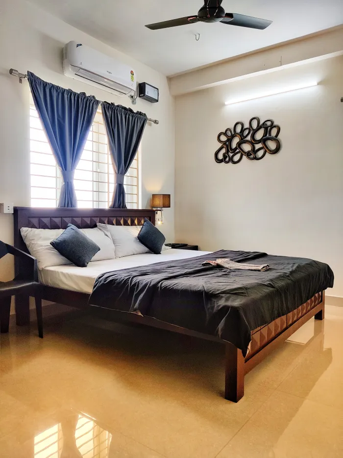 Urban Crest Apartments