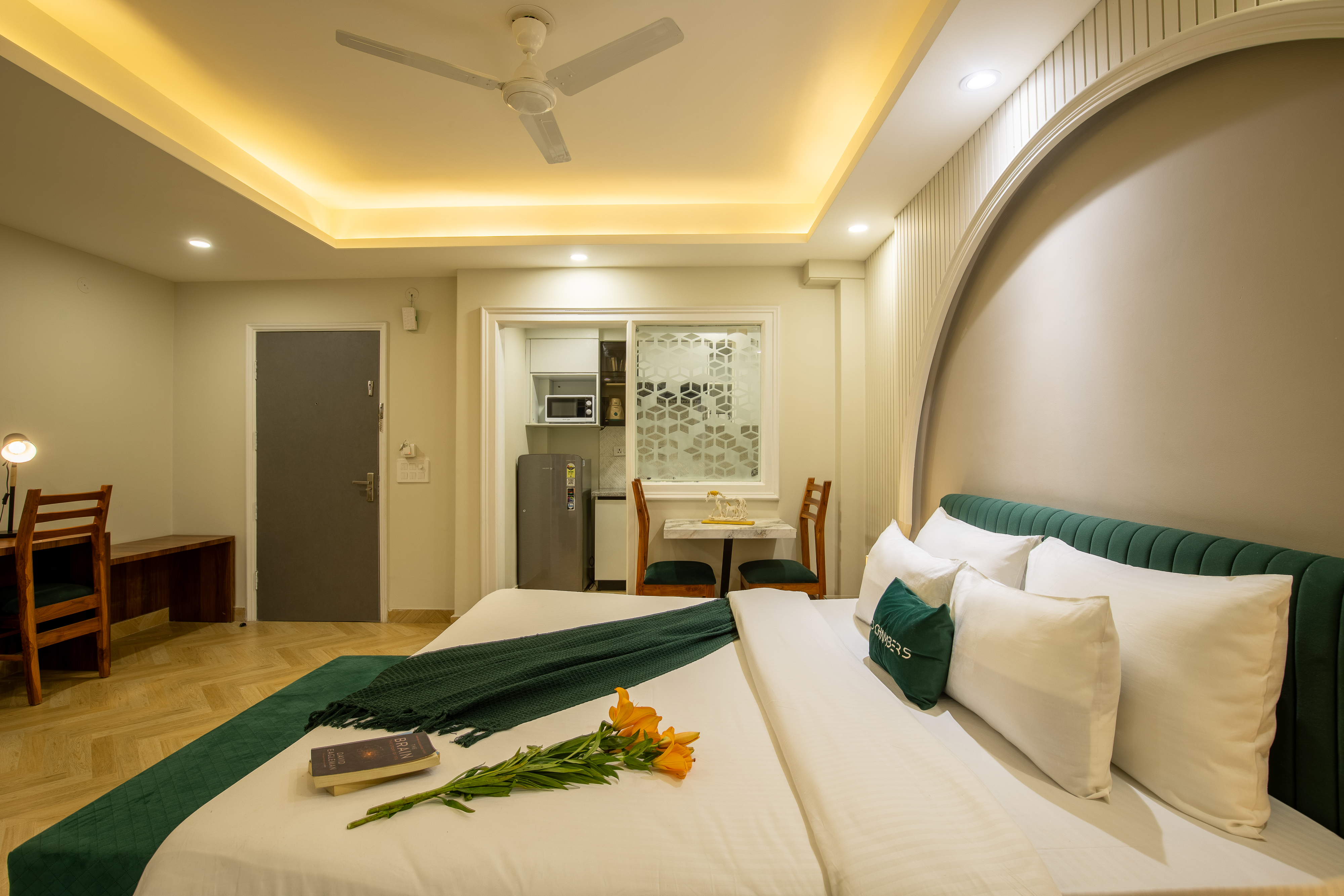 Classic 1 Bedroom Apartment in Sector Thirty Nine