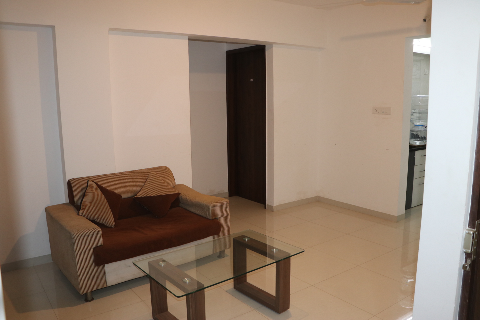 Grand Estate Apartment in Baner