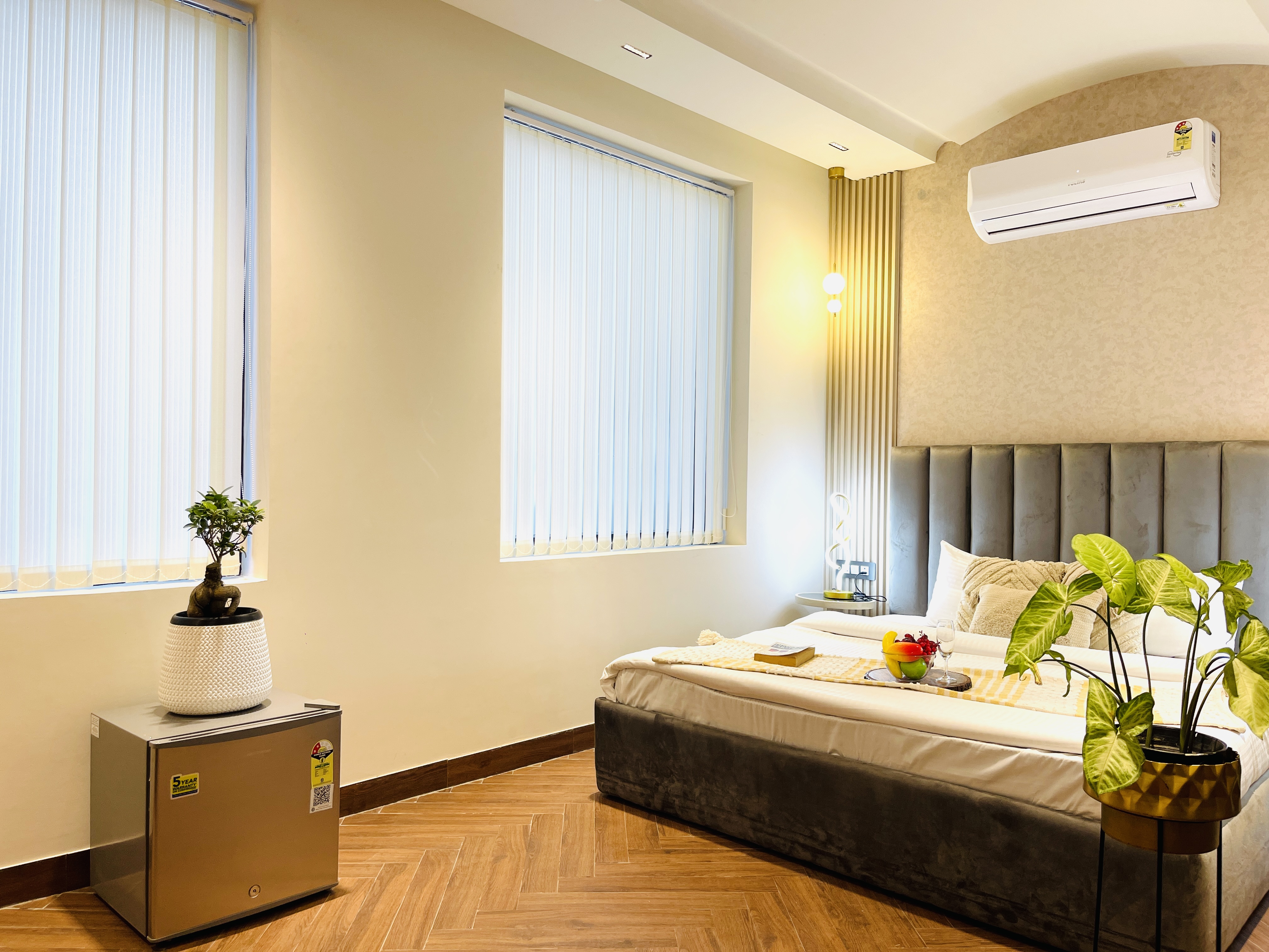 MutliSharing Apartment in Saket