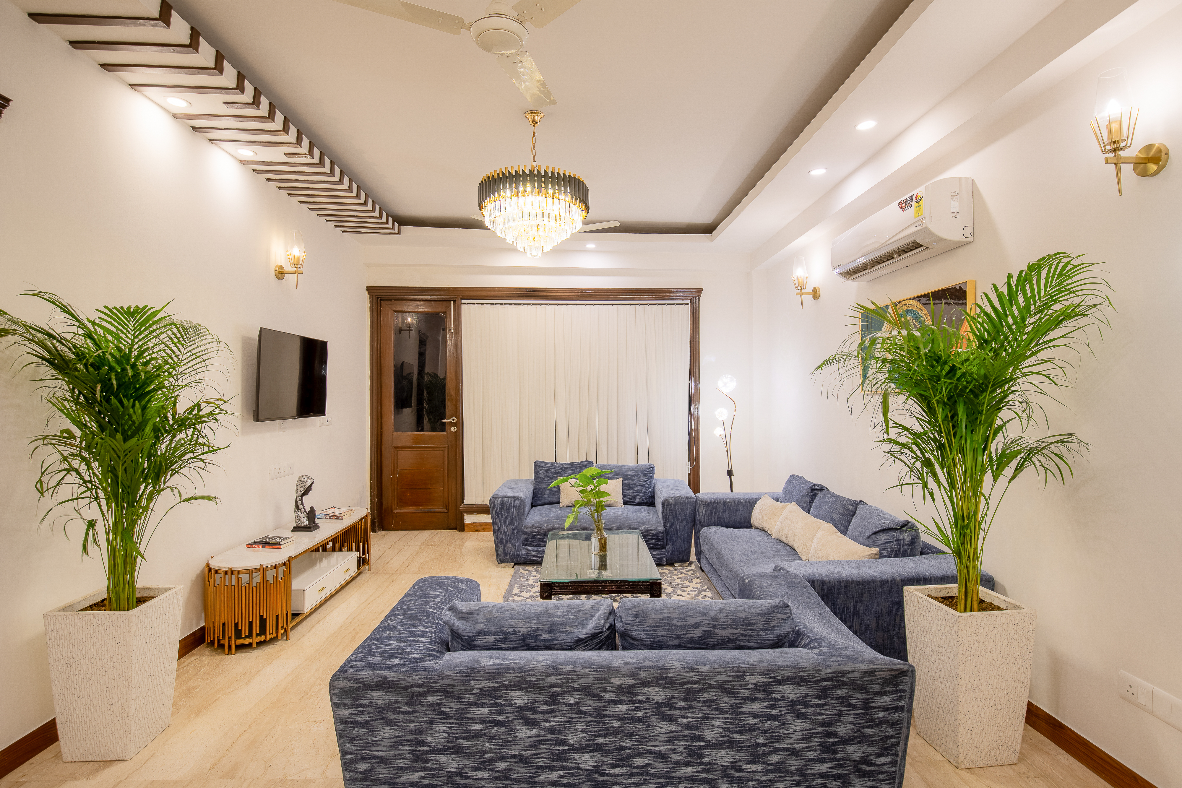 Superior 3 Bedroom Apartment on South Extension 2