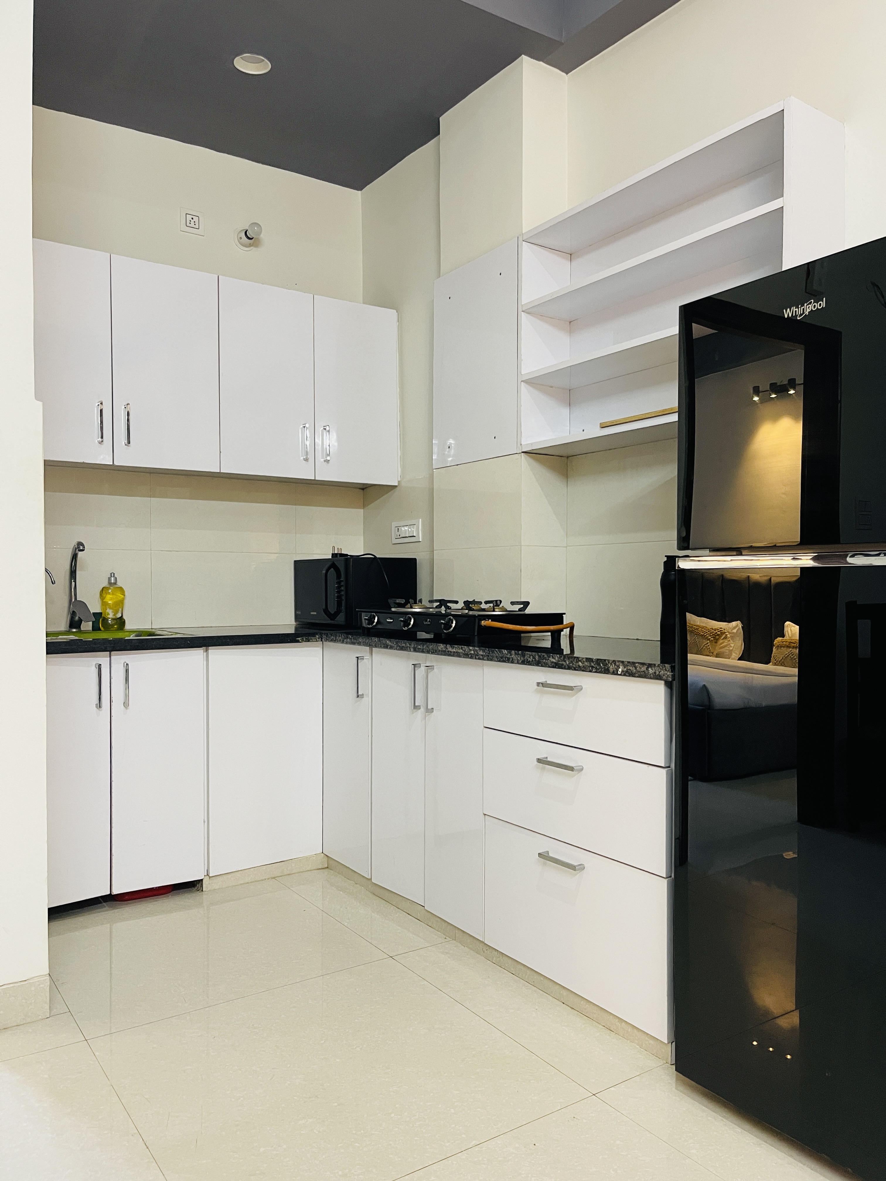 Premium 1 Bedroom Apartment near Medanta Hospital