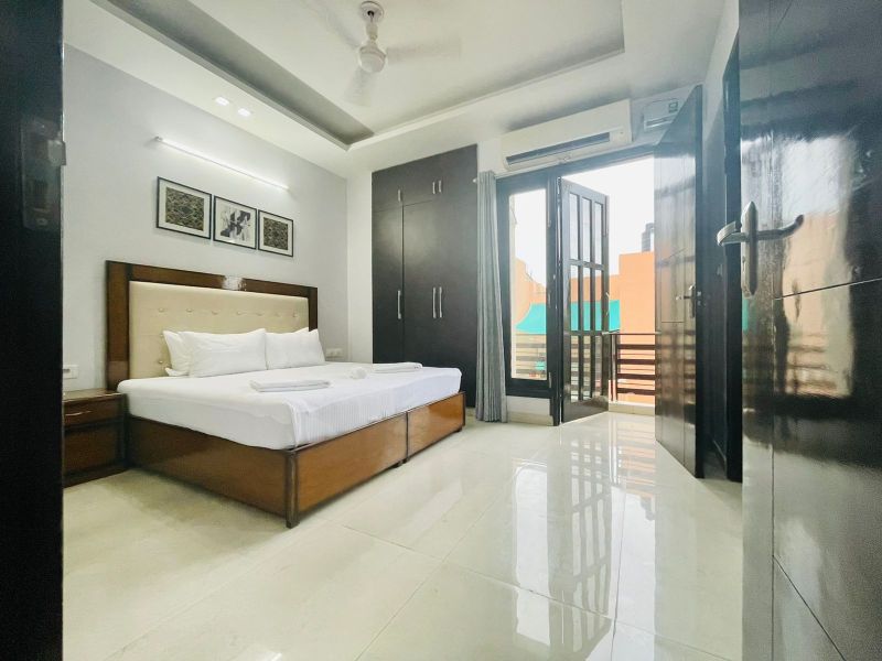 Alluring 1 Bedroom Apartment on Jacaranda Marg