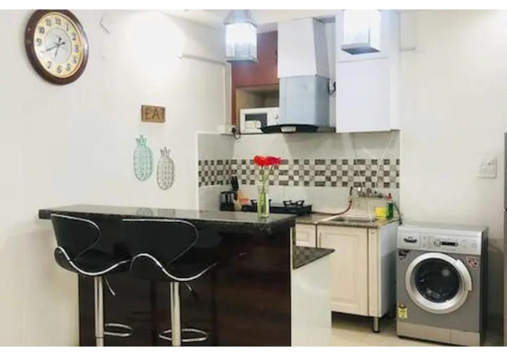 Select Living Spaces