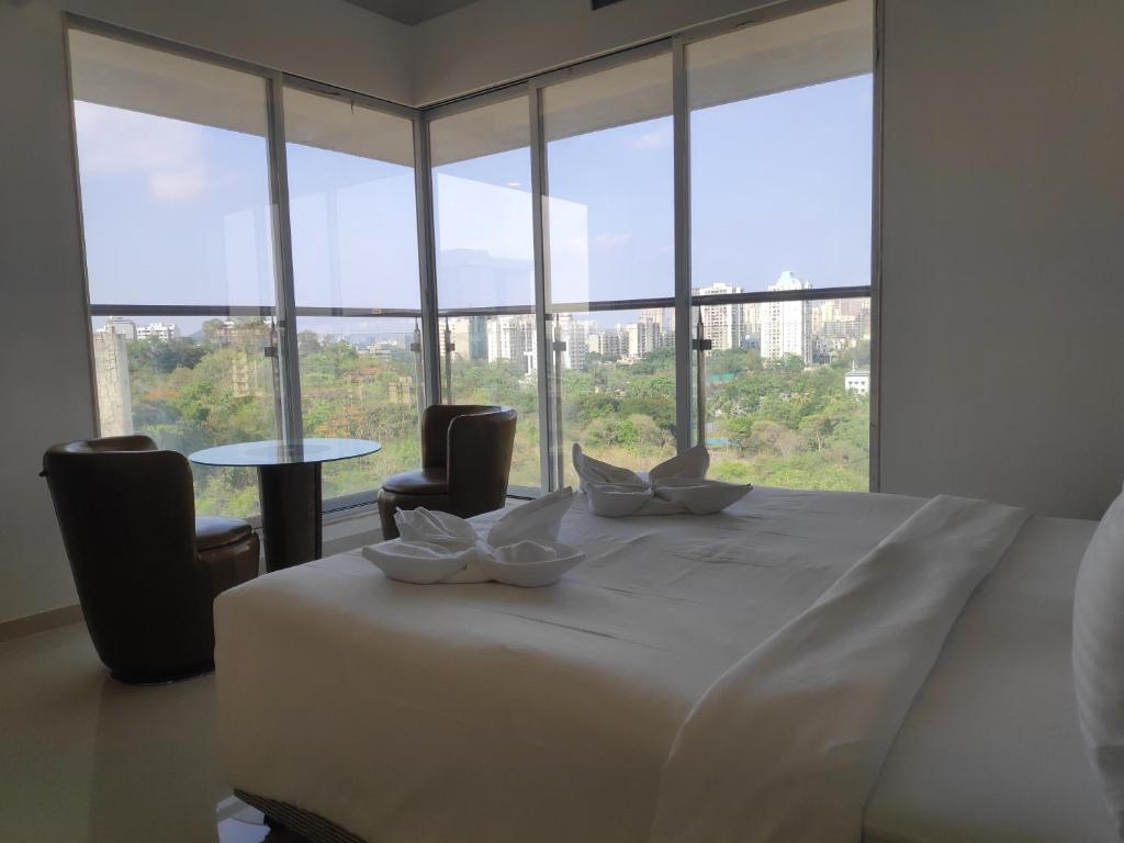 Premier 2 Bedroom Apartment in Chandivali